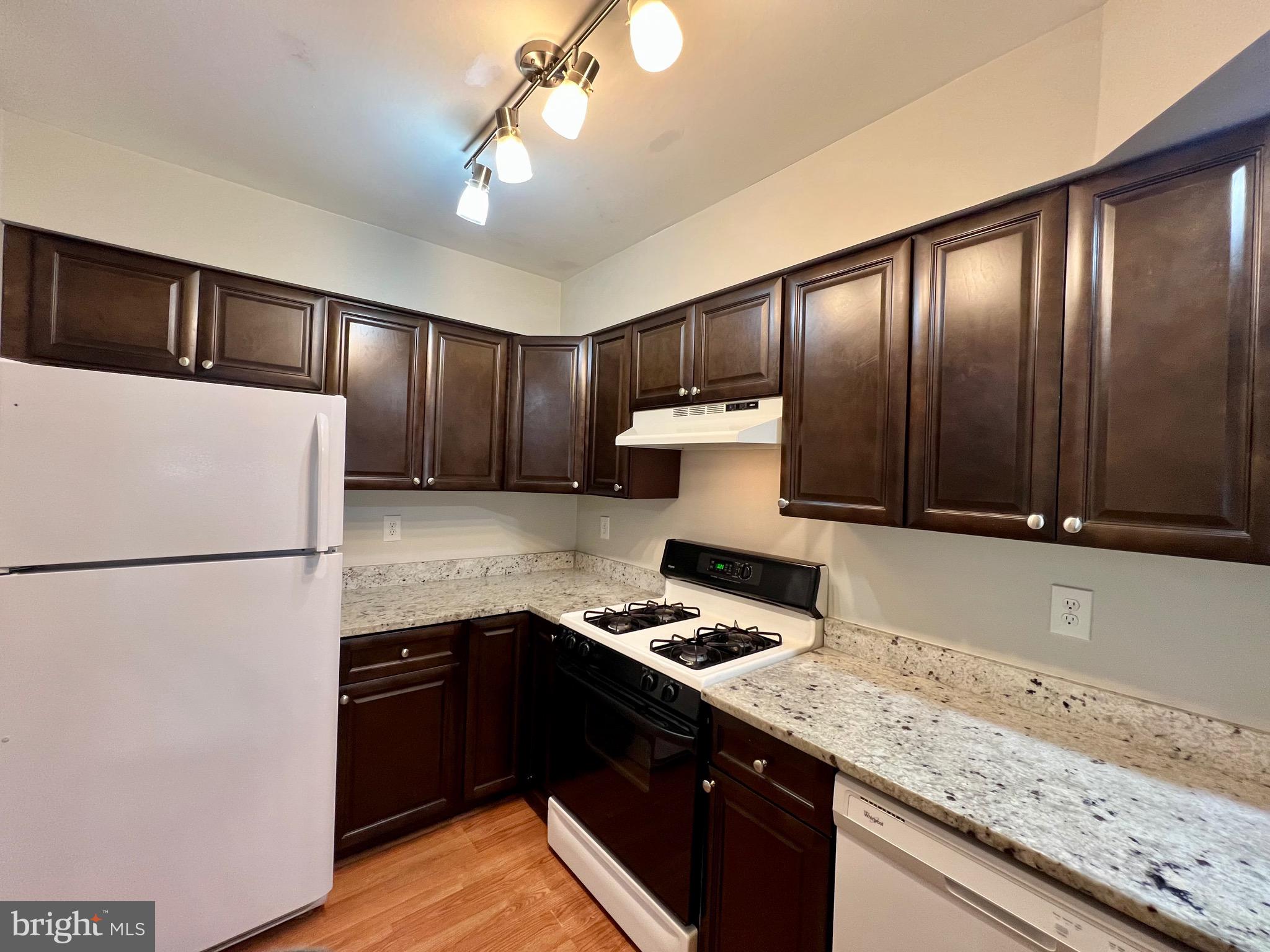 NEW GATE - Residential Lease