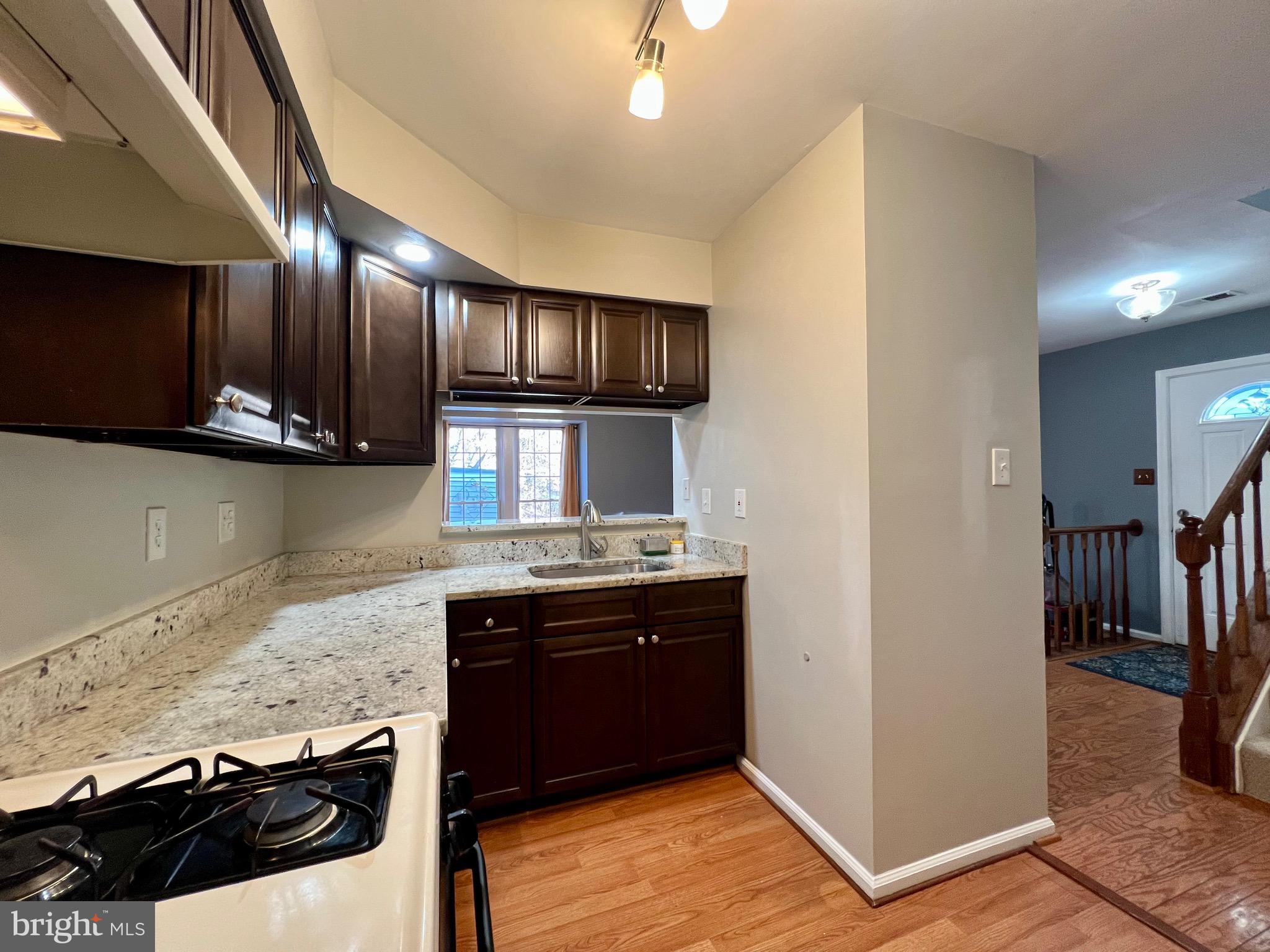 NEW GATE - Residential Lease