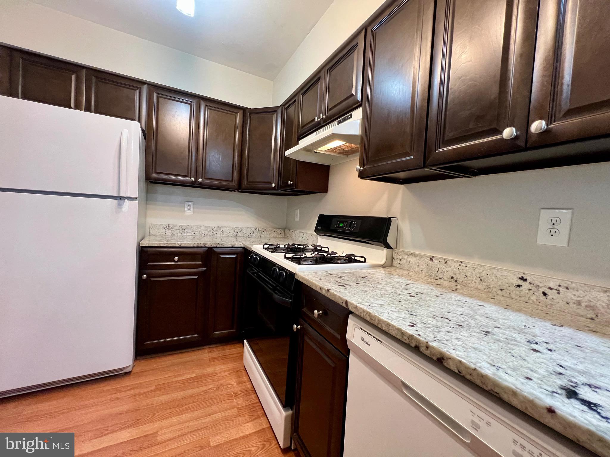 NEW GATE - Residential Lease