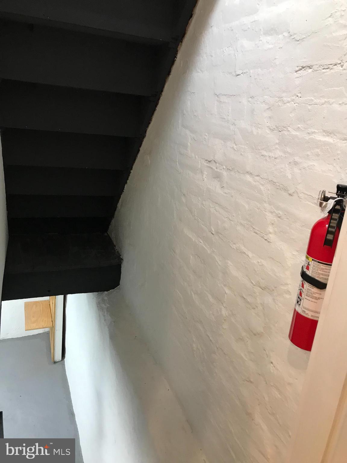 KENSINGTON - Residential Lease