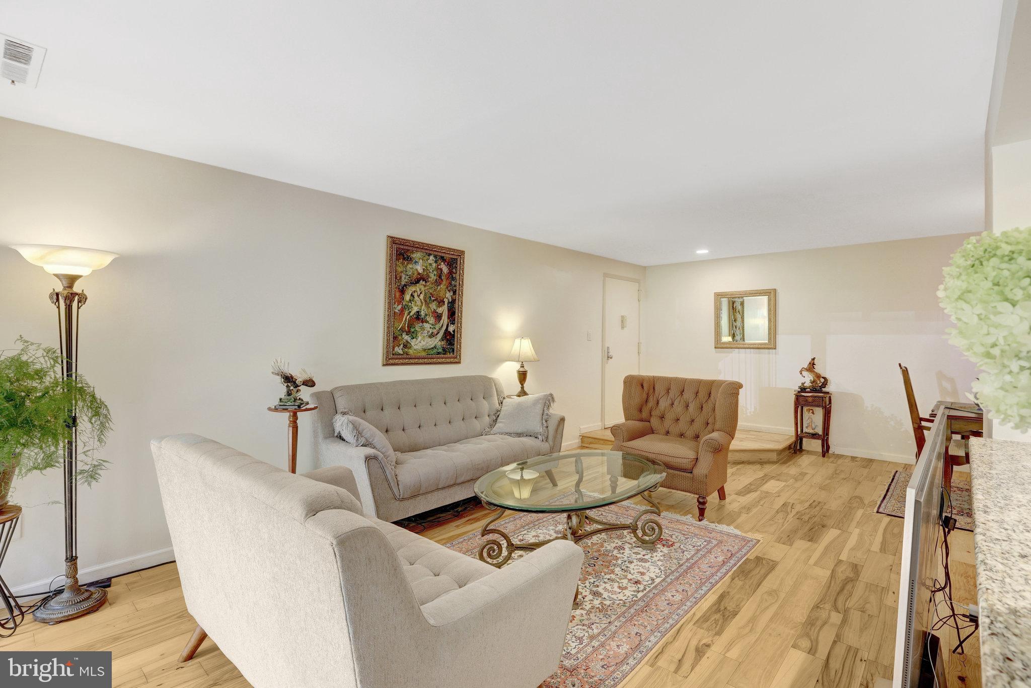 11216 CHESTNUT GROVE SQUARE 10