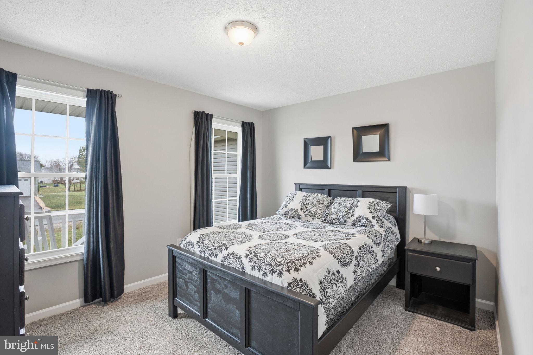 PEBBLE RIDGE - Residential