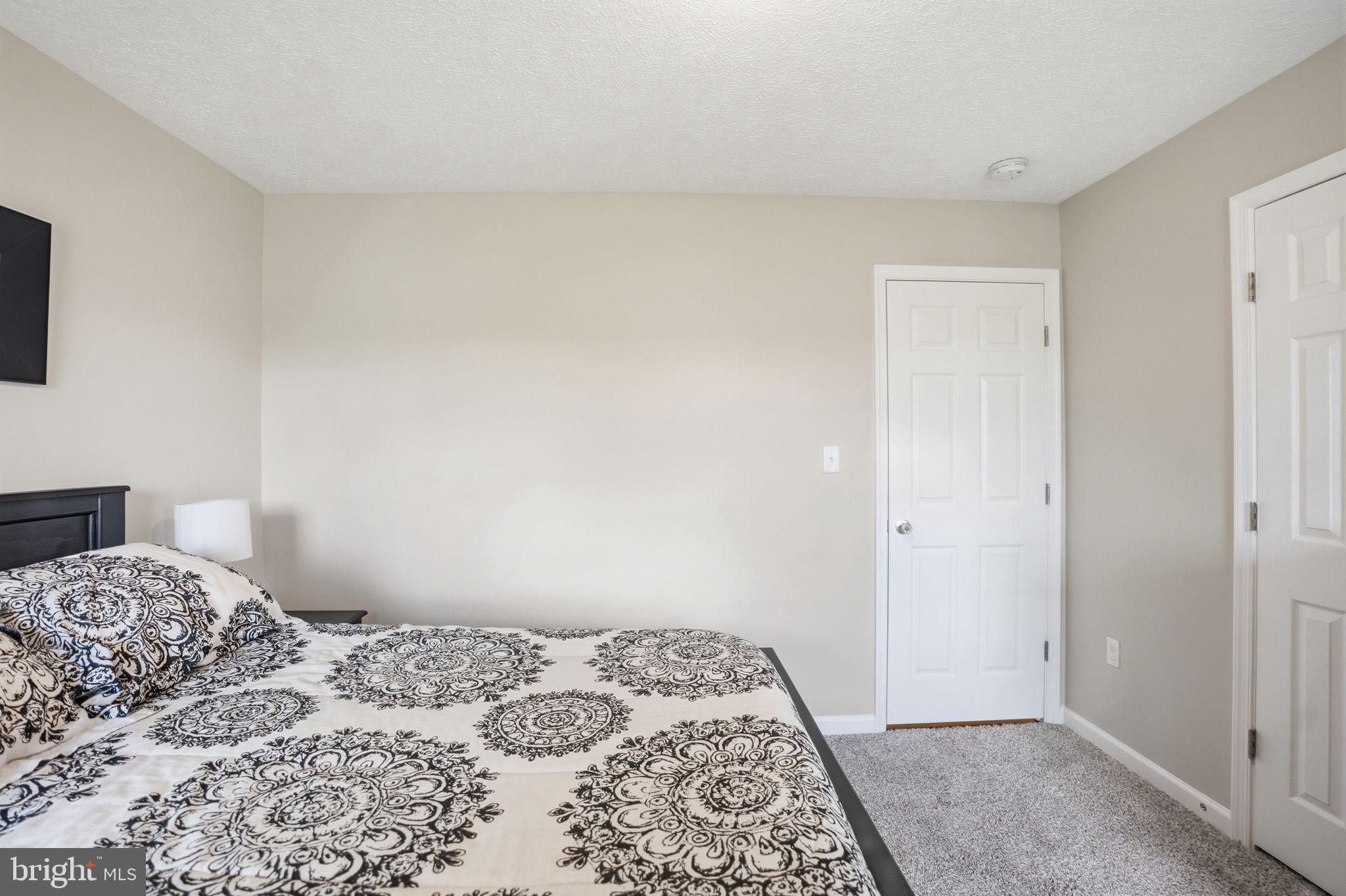 PEBBLE RIDGE - Residential