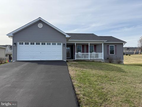 82 LATROBE DRIVE MARTINSBURG WV 25403