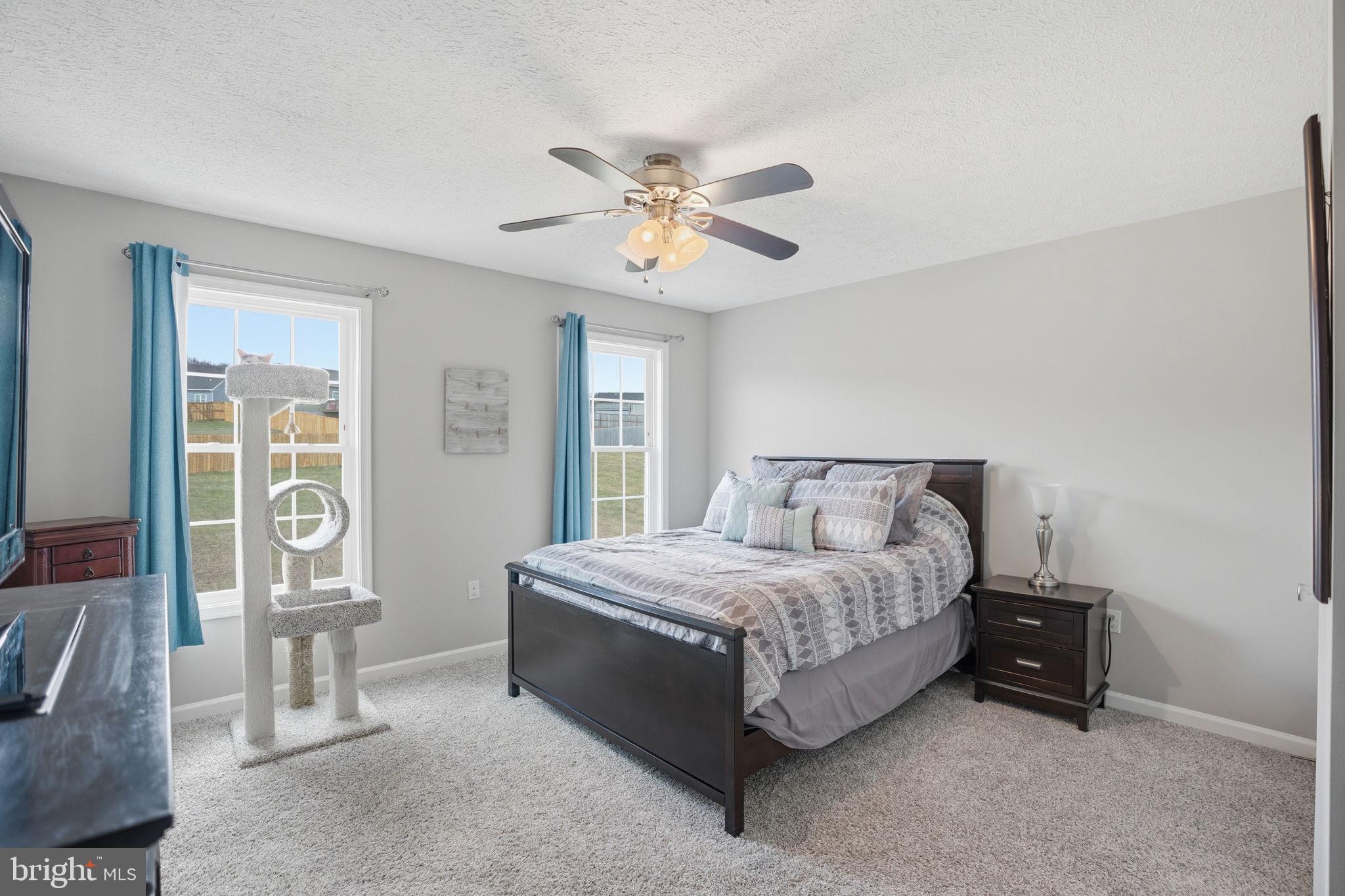 PEBBLE RIDGE - Residential