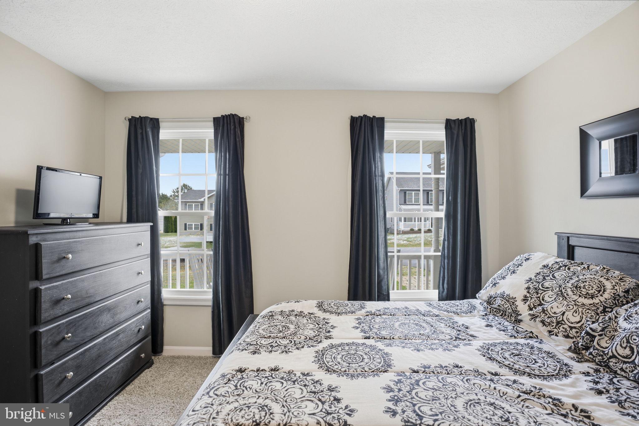 PEBBLE RIDGE - Residential