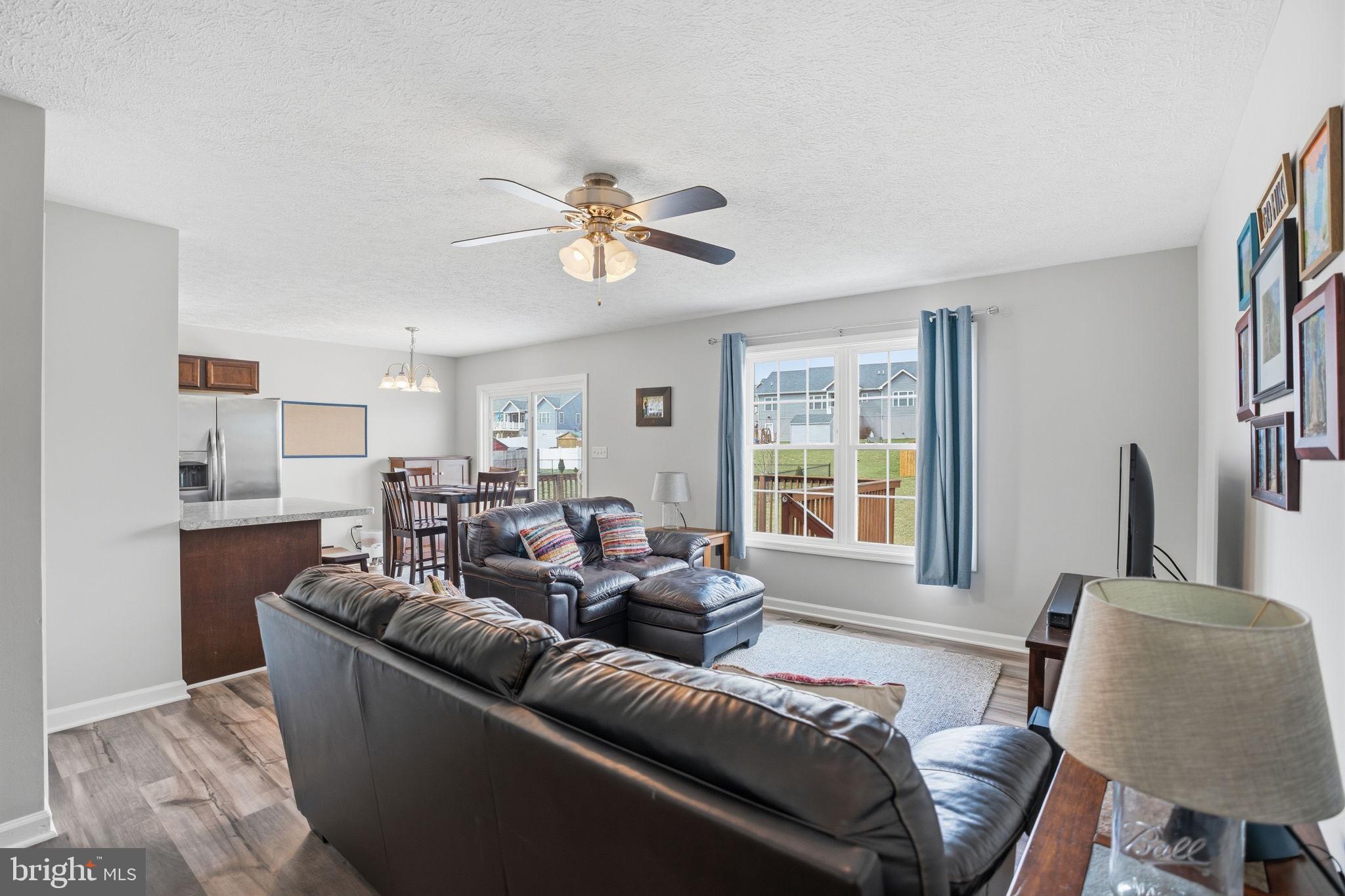 PEBBLE RIDGE - Residential