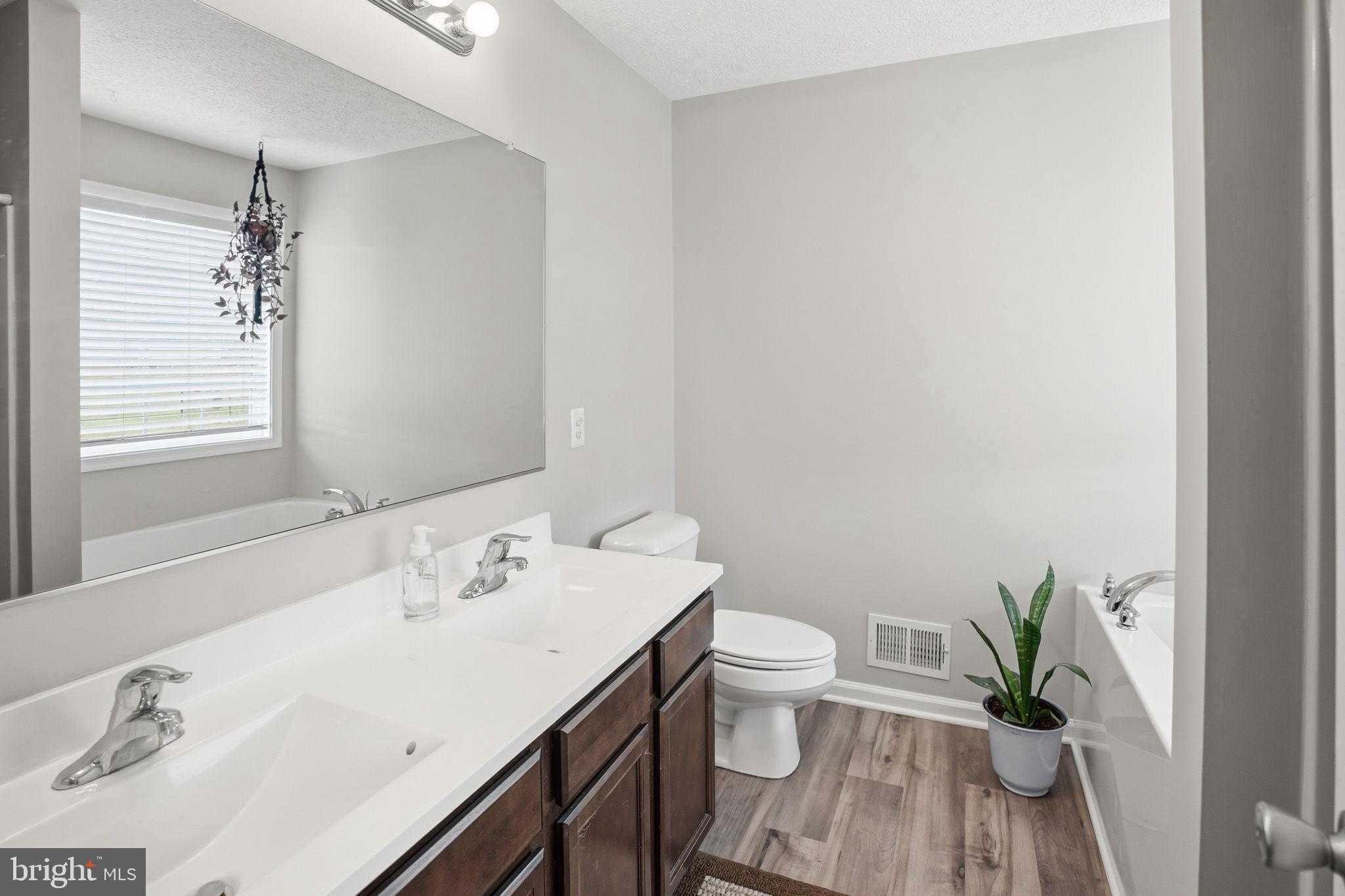 PEBBLE RIDGE - Residential