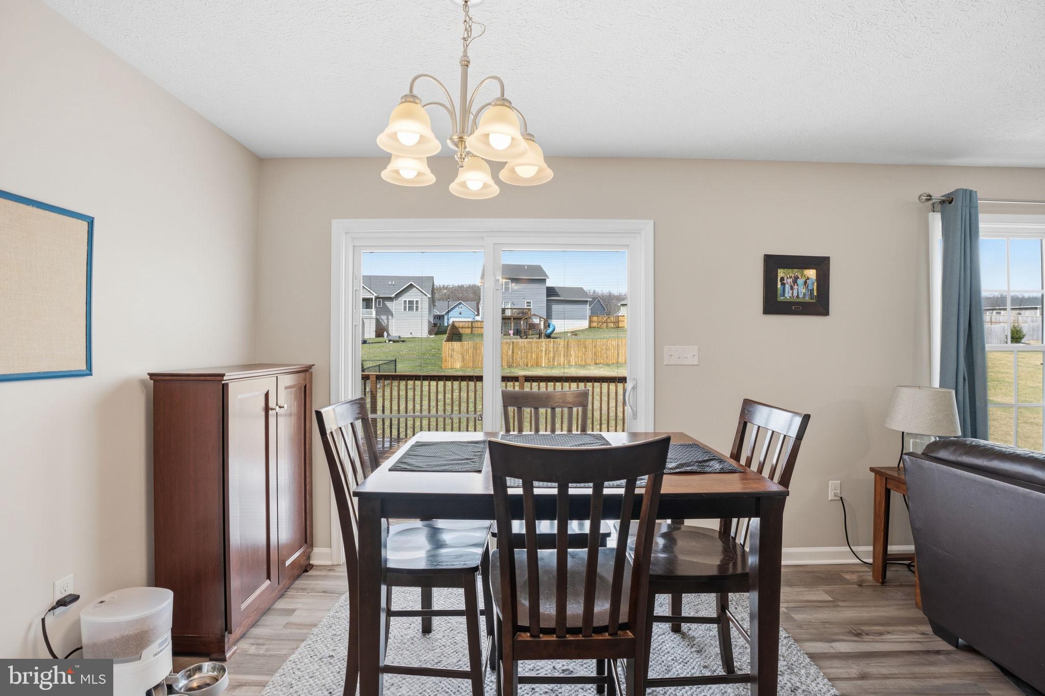 PEBBLE RIDGE - Residential