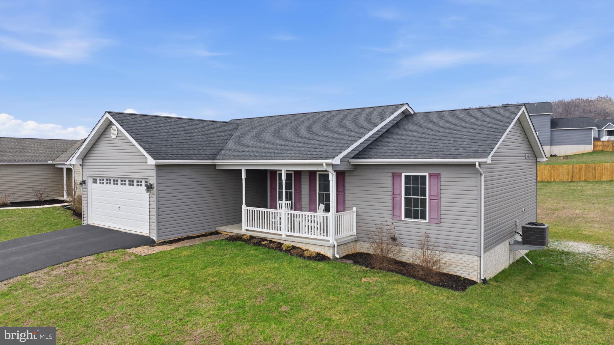 PEBBLE RIDGE - Residential