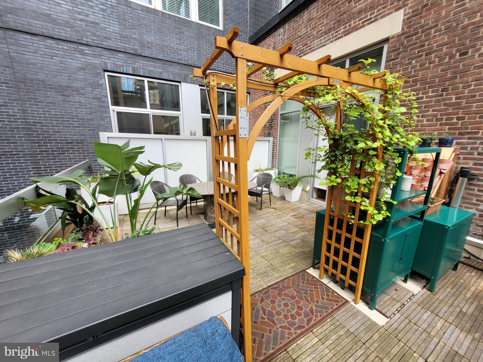 WASHINGTON SQ WEST - Residential Lease