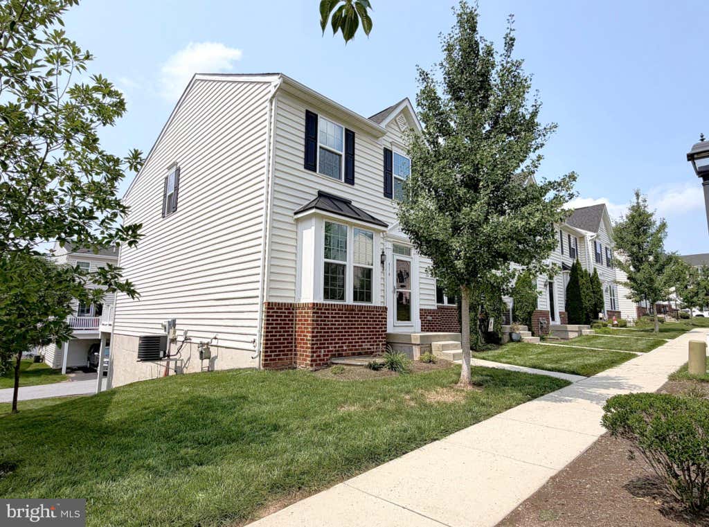 Photo of 516 Groat Aly, PHOENIXVILLE, PA 19460 (MLS # PACT2133320)