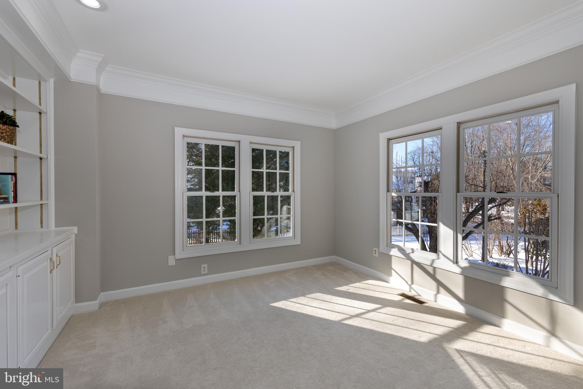 CROSSPOINTE - Residential