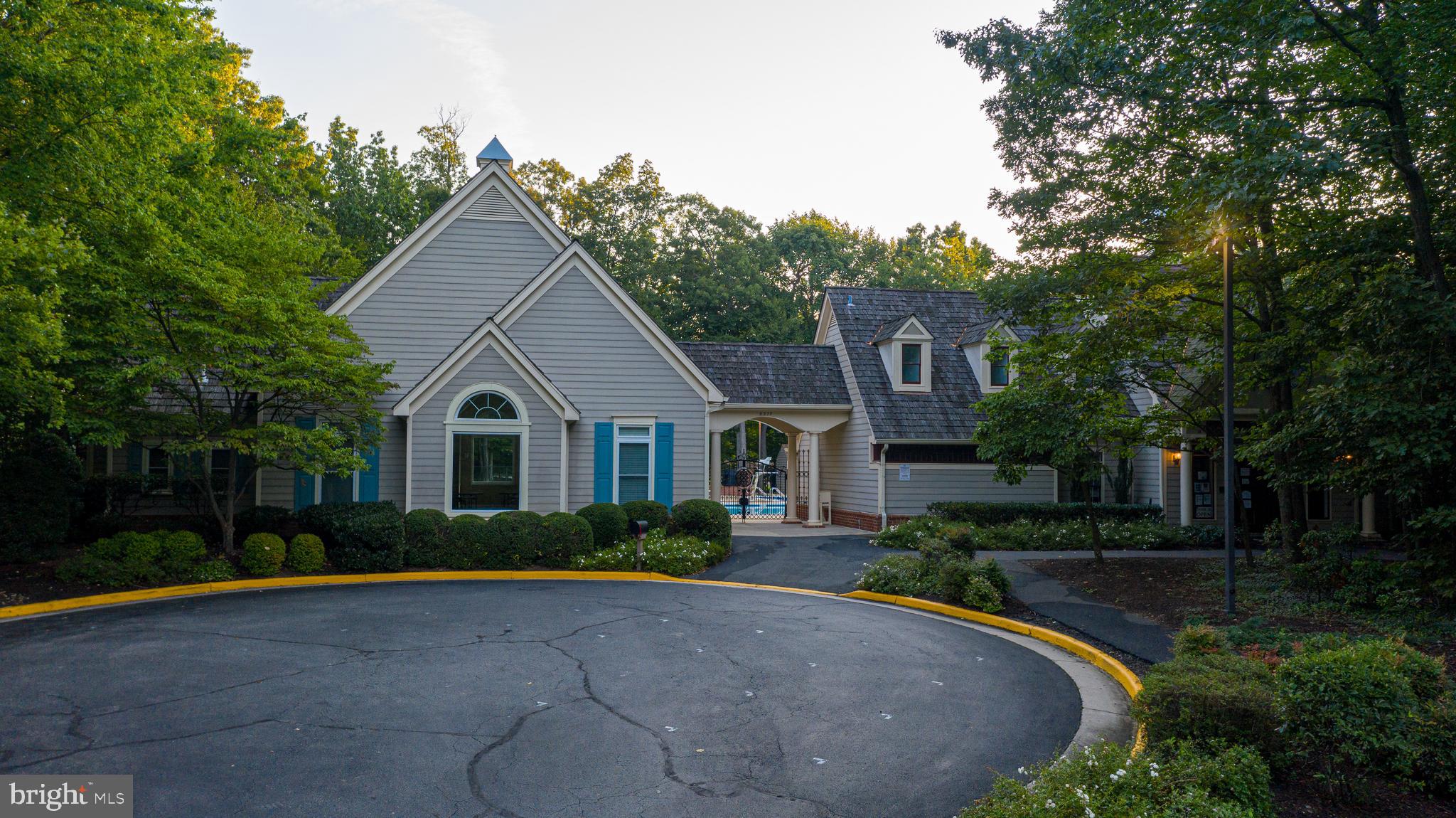 CROSSPOINTE - Residential