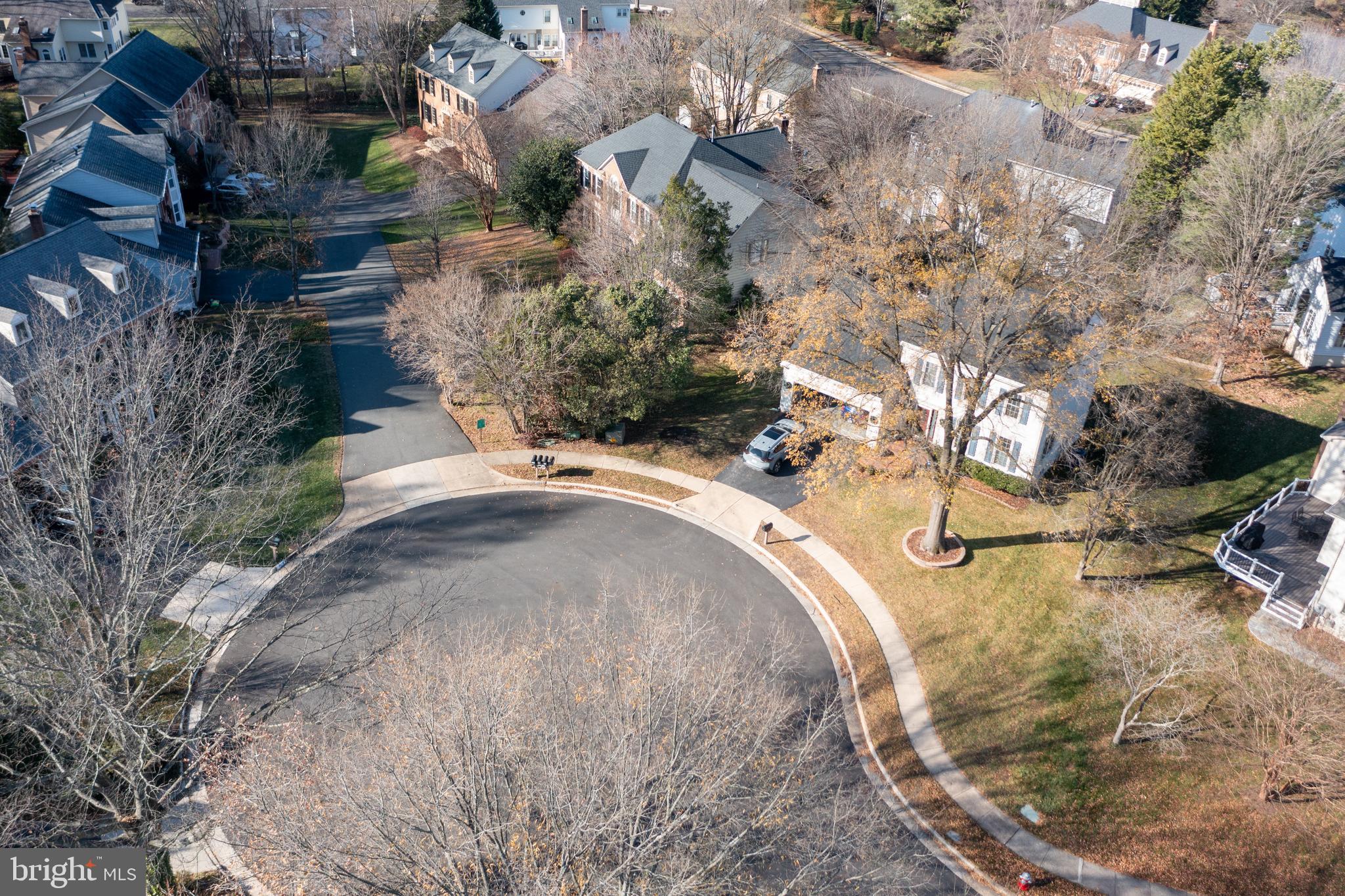 CROSSPOINTE - Residential