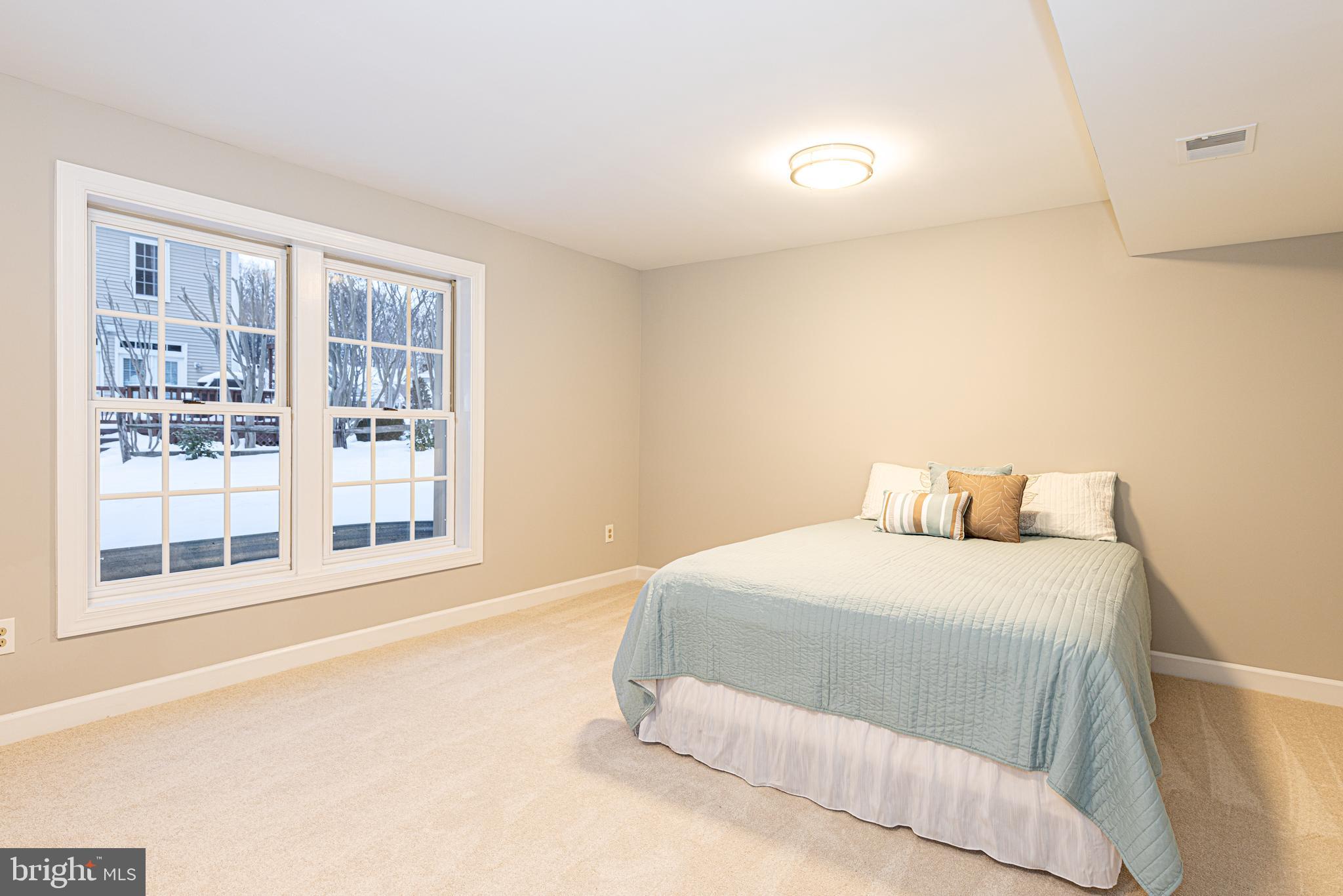 CROSSPOINTE - Residential