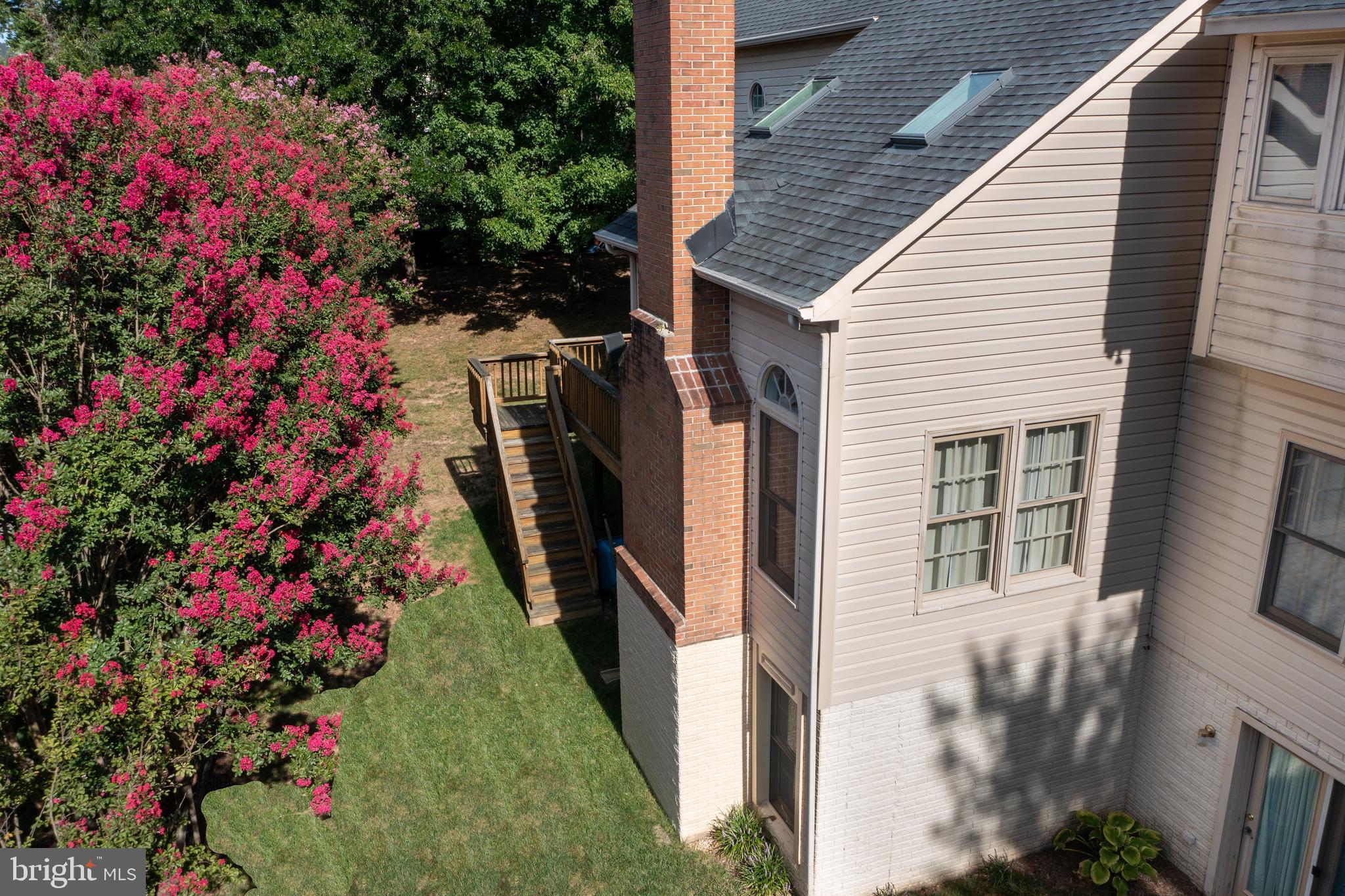 CROSSPOINTE - Residential