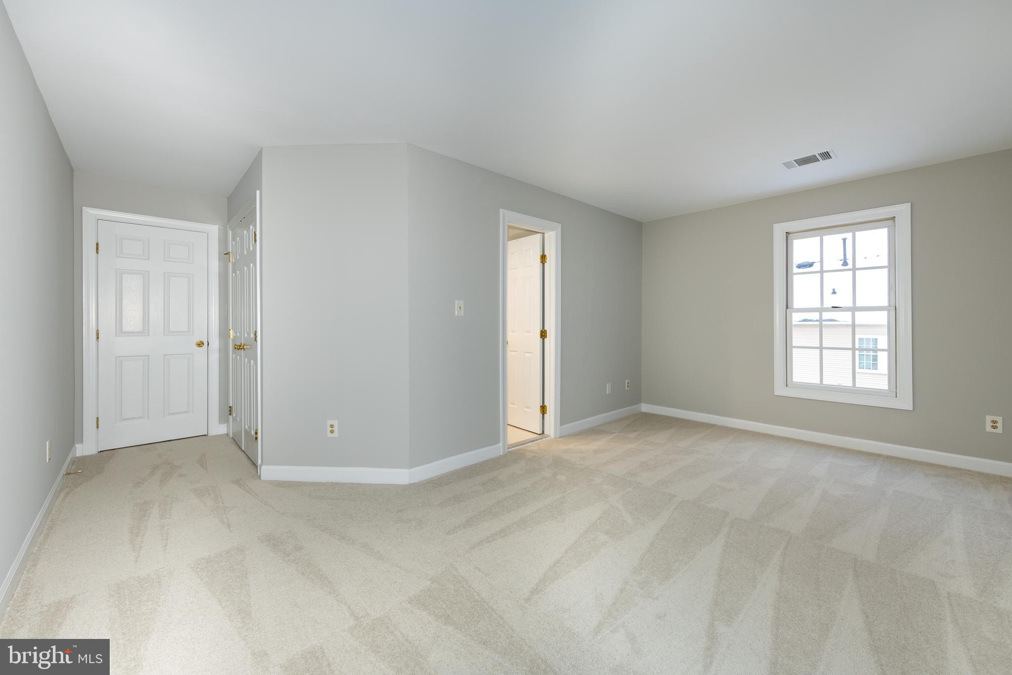 CROSSPOINTE - Residential