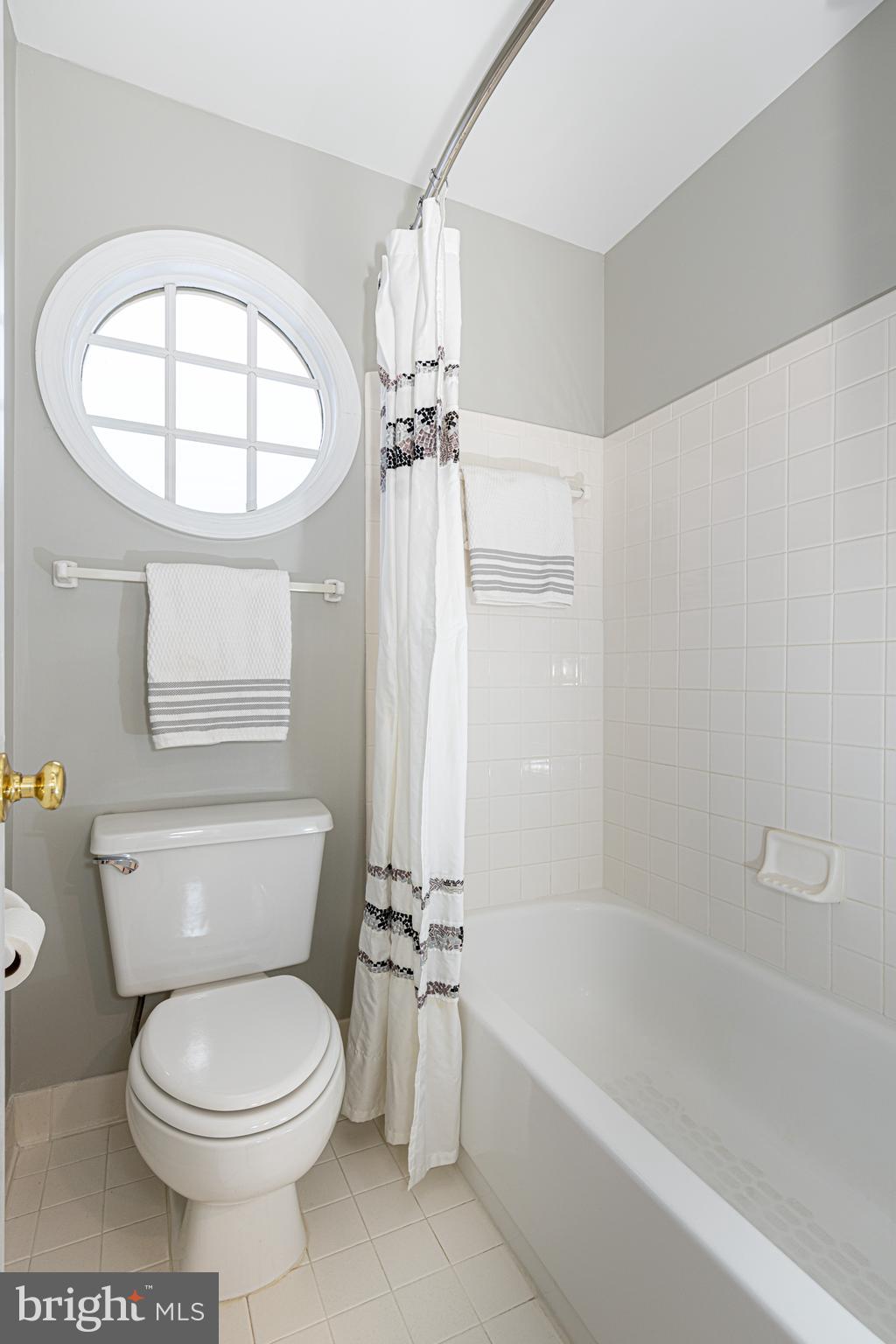 CROSSPOINTE - Residential