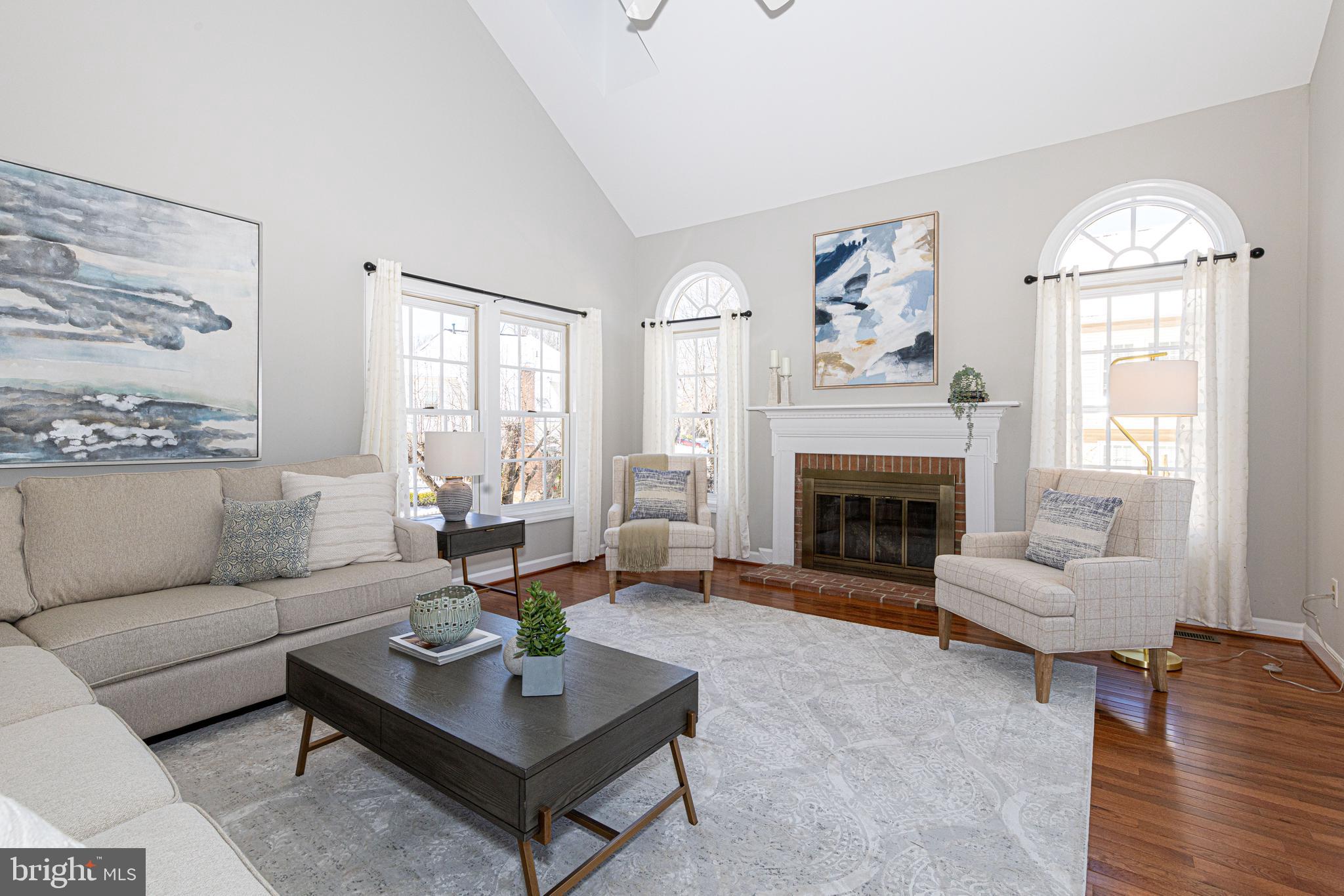 CROSSPOINTE - Residential