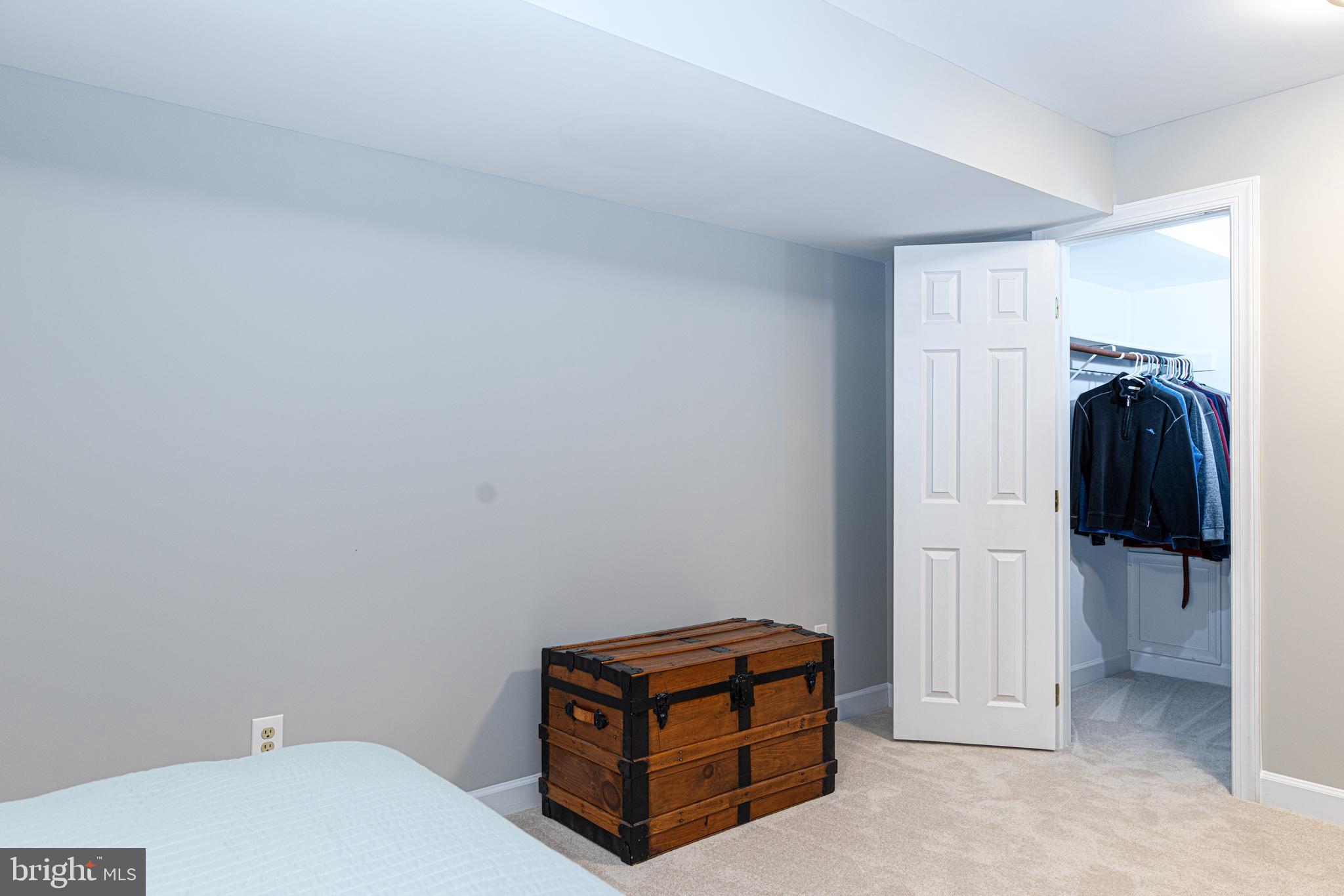 CROSSPOINTE - Residential