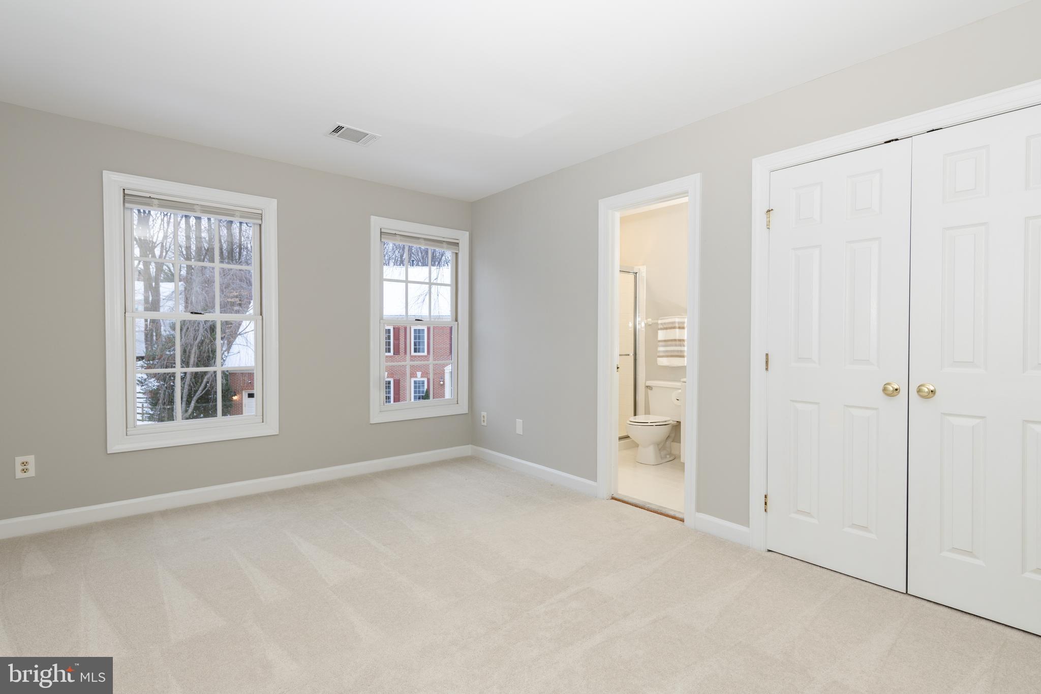 CROSSPOINTE - Residential