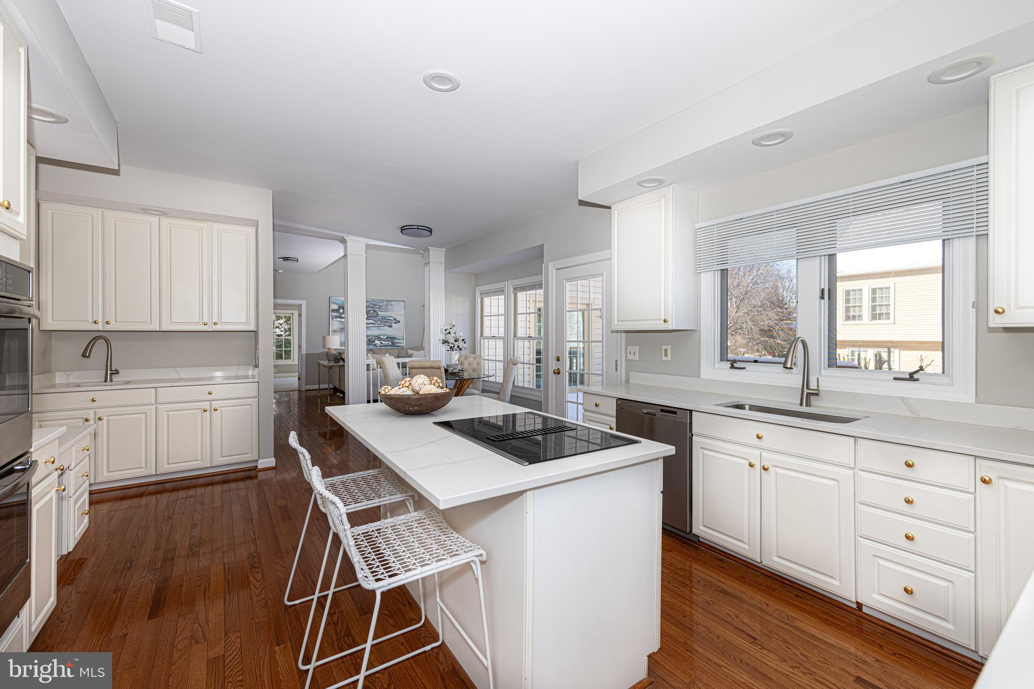 CROSSPOINTE - Residential