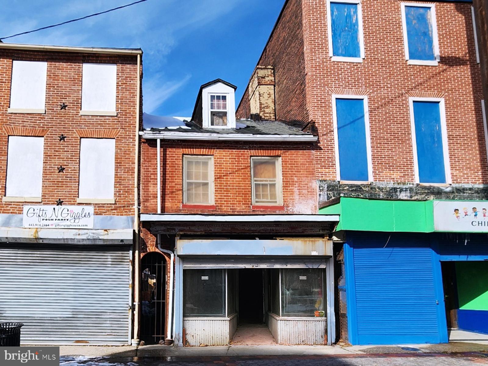 ONLINE AUCTION: Bidding begins 6/30/2025 @ 10:00 AM. Bidding ends 7/02/2025 @ 11:35 AM. List Price is Suggested Opening Bid. 2 Story Store-Front Townhouse located in the Oldtown Mall area of Baltimore City. Residents can enjoy the nearby attractions such as John Hopkins Hospital, Northeast Market, Mercy Medical Center, Patterson Park, & the attractions in the Inner Harbor. Property is Vacant. Easy Access to Major Traffic Arteries I-83 & Orleans St. Deposit: $10,000.
