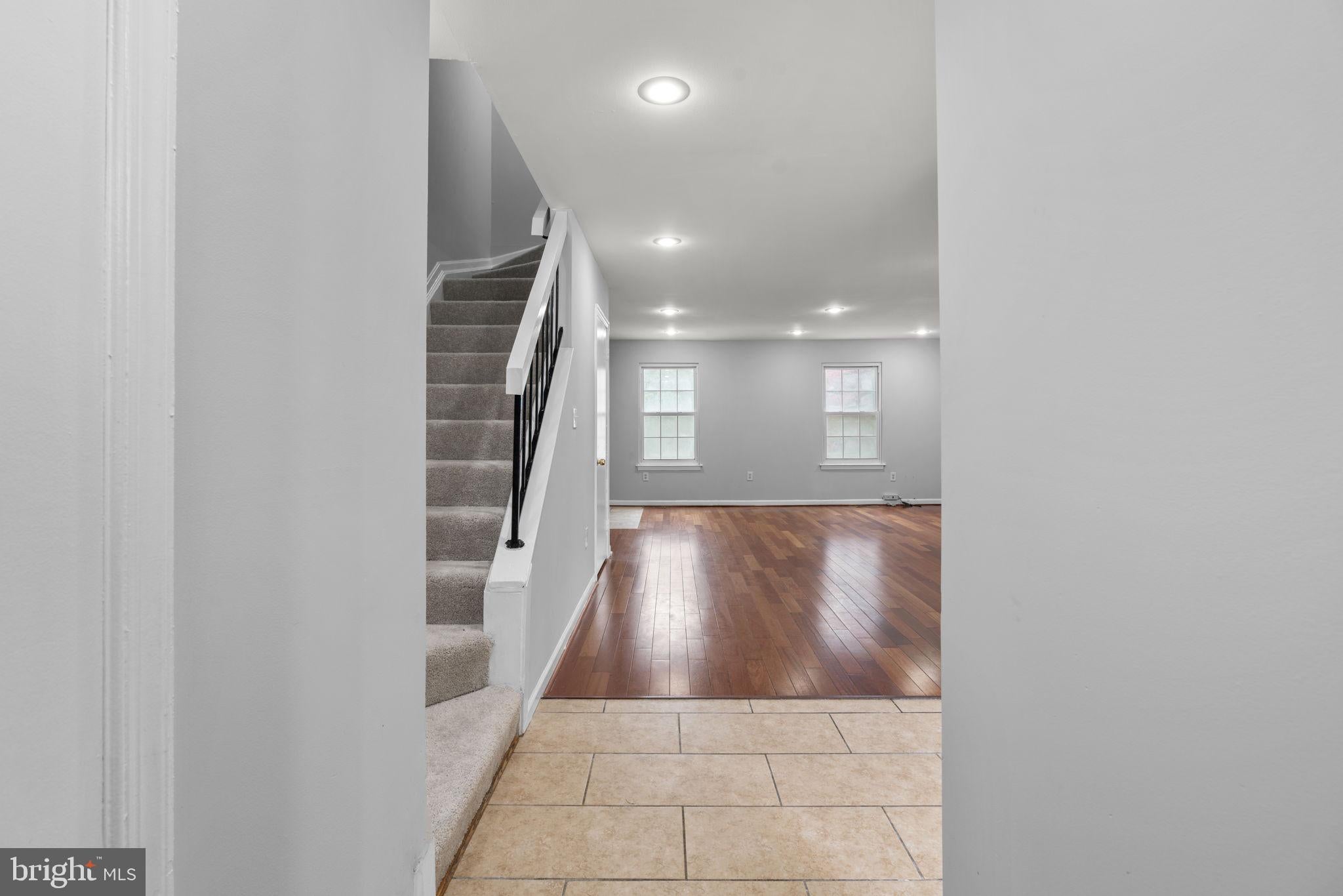 8437 SNOWDEN OAKS PLACE