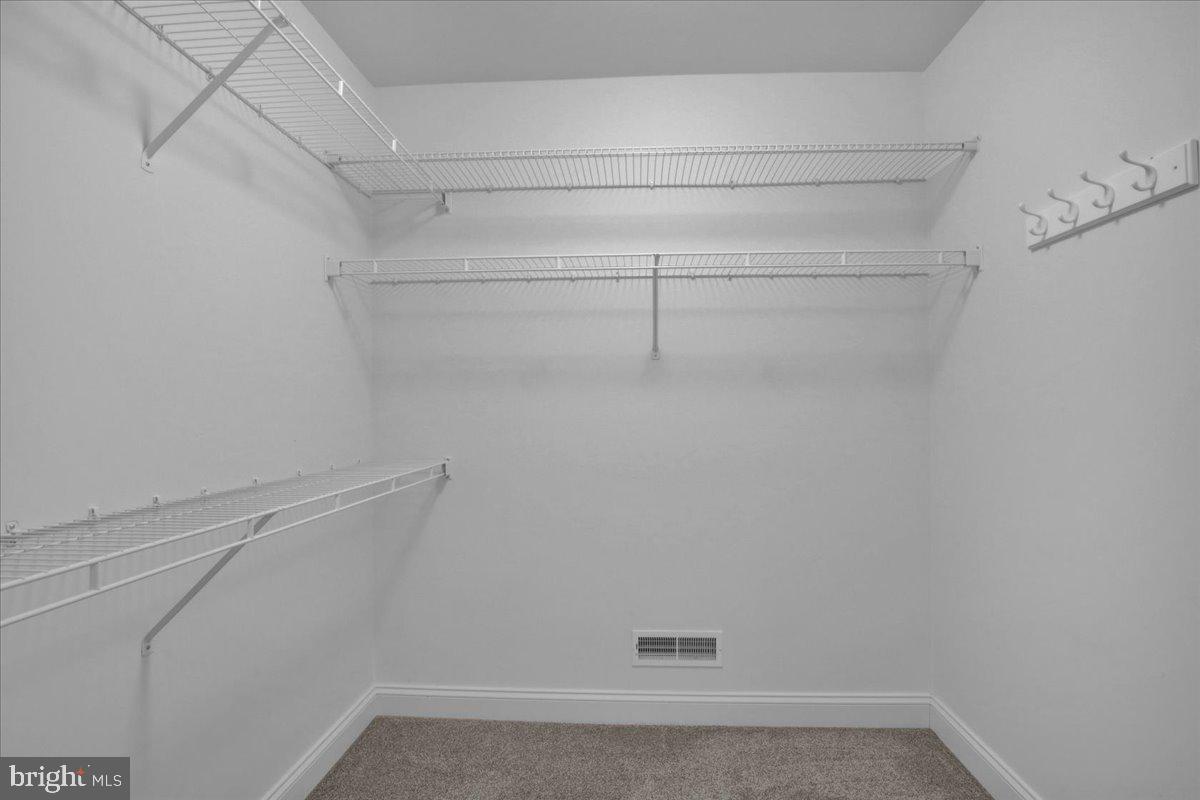 PARKFIELD - Residential