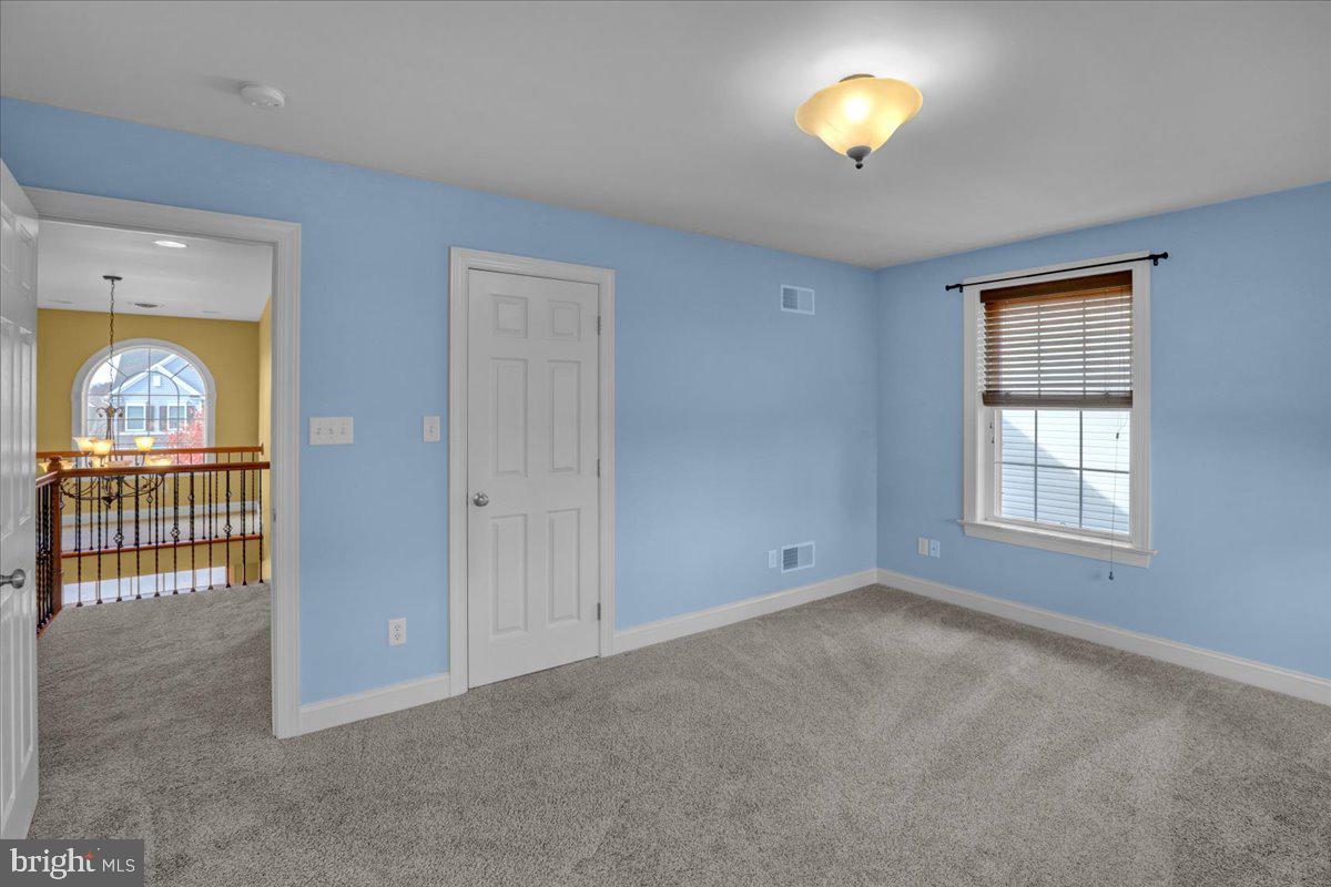 PARKFIELD - Residential