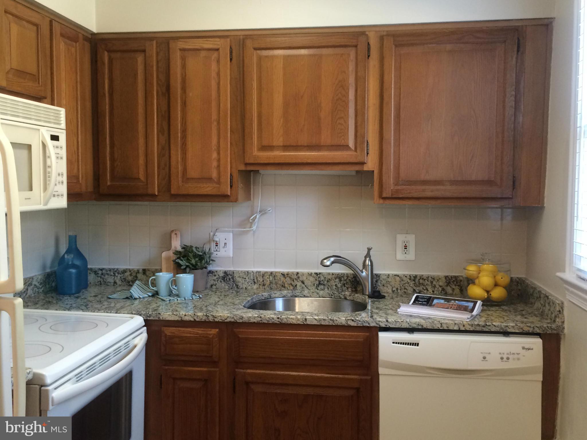 CAMBRIDGE COURTS - Residential