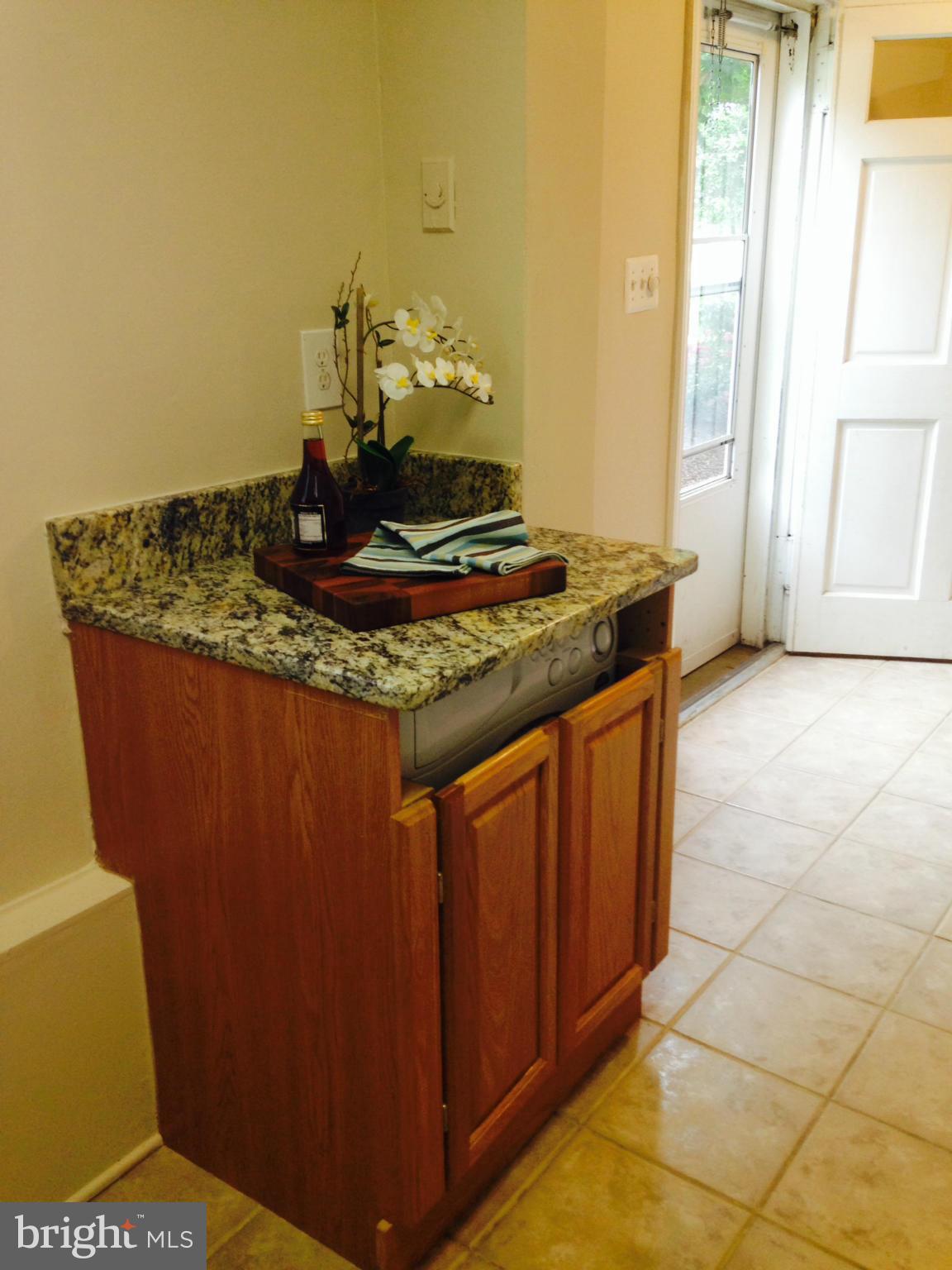 CAMBRIDGE COURTS - Residential