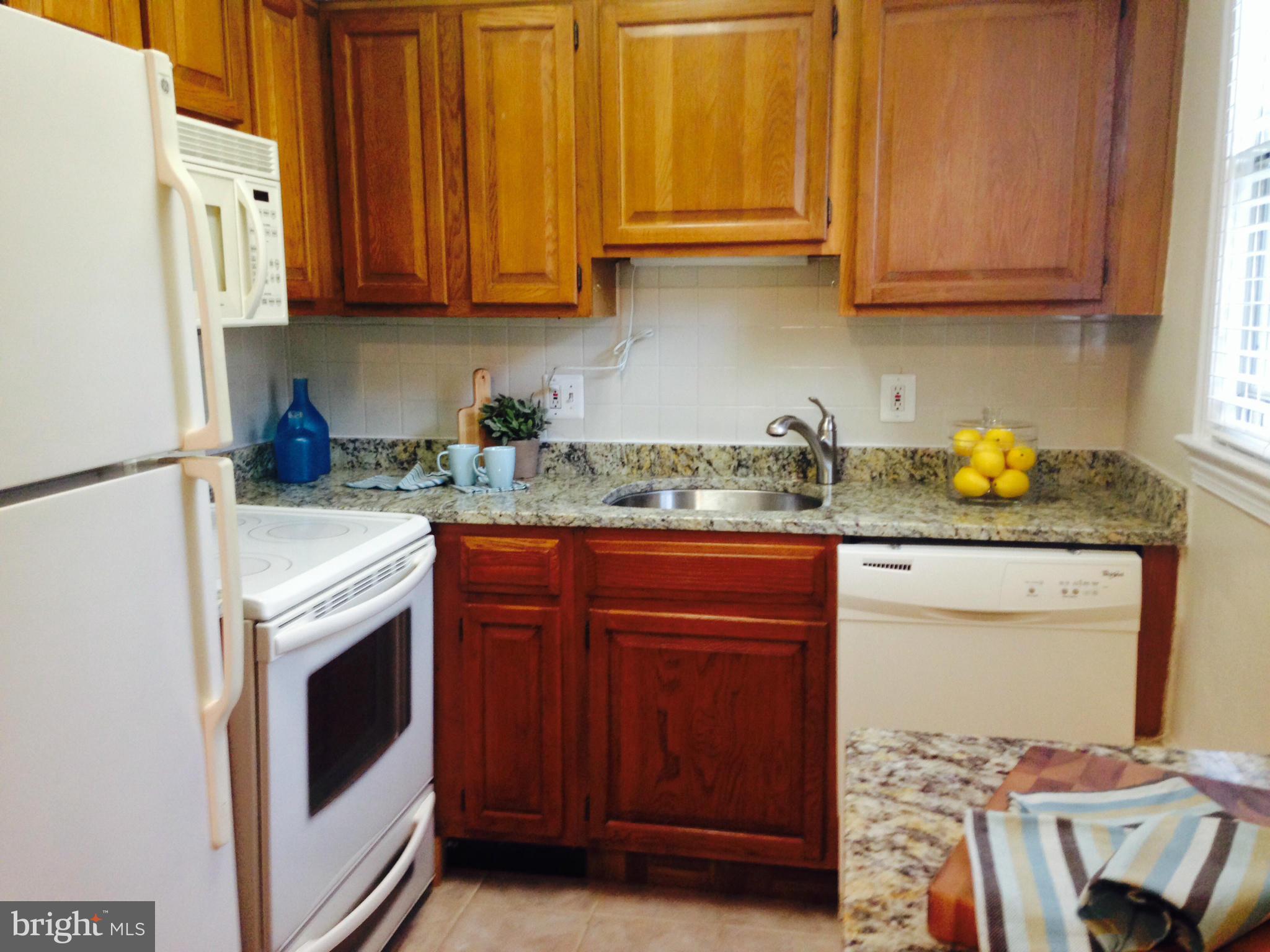 CAMBRIDGE COURTS - Residential