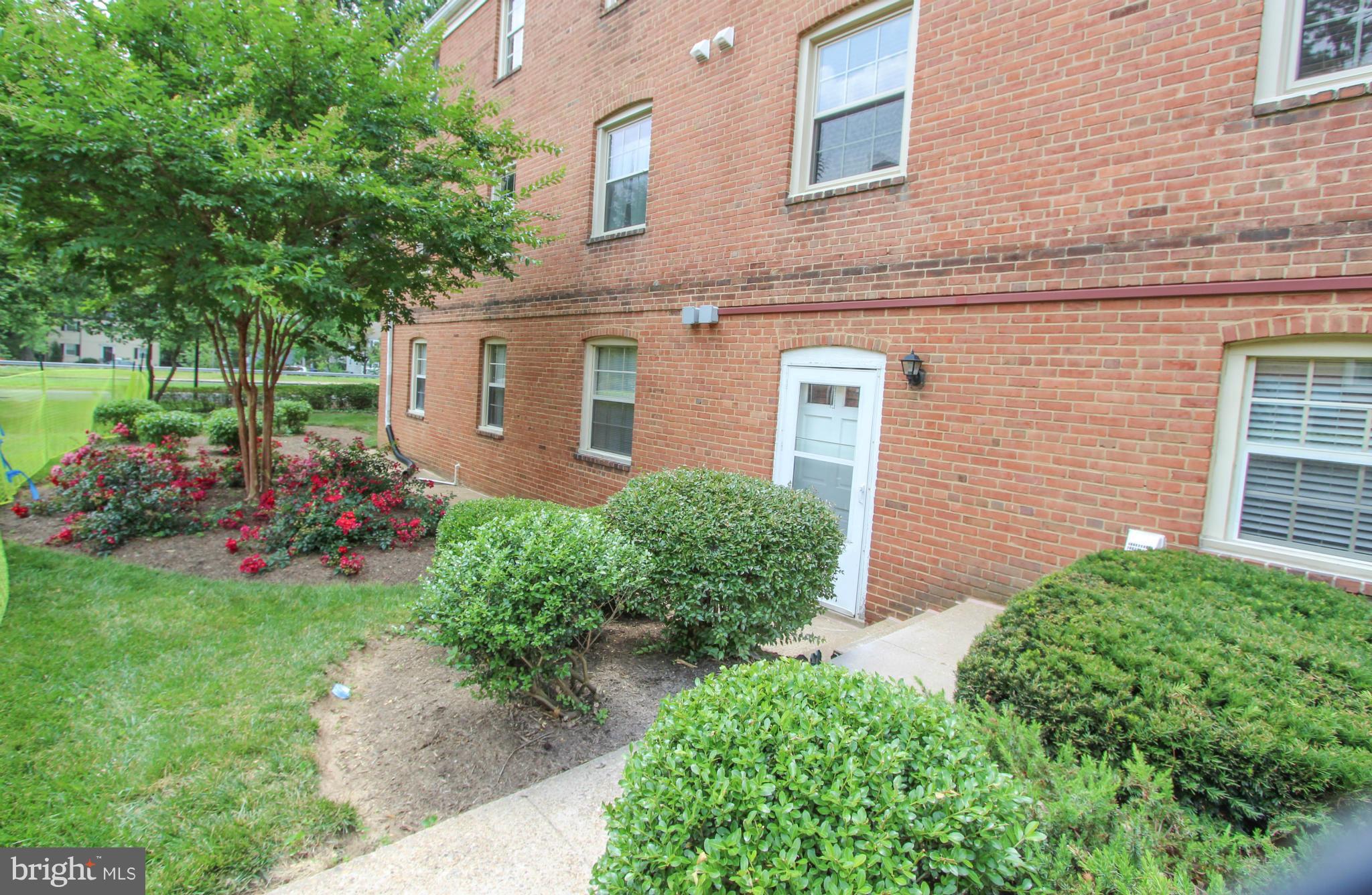 CAMBRIDGE COURTS - Residential