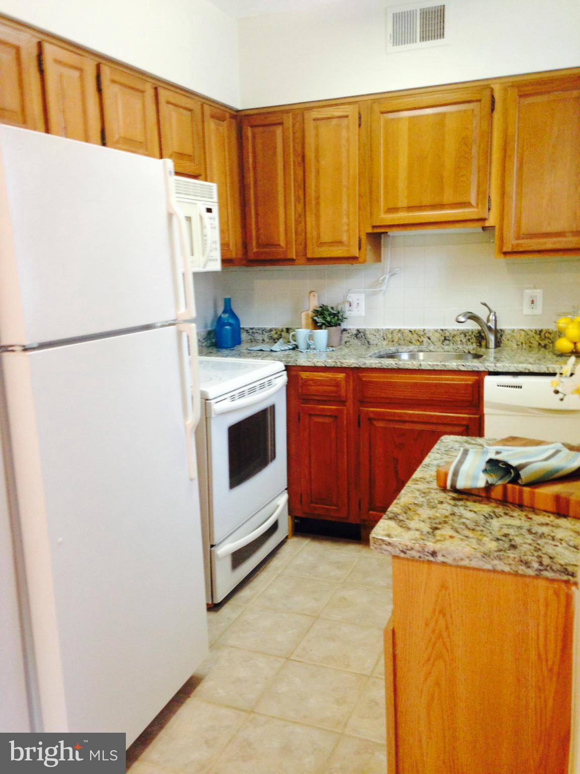 CAMBRIDGE COURTS - Residential