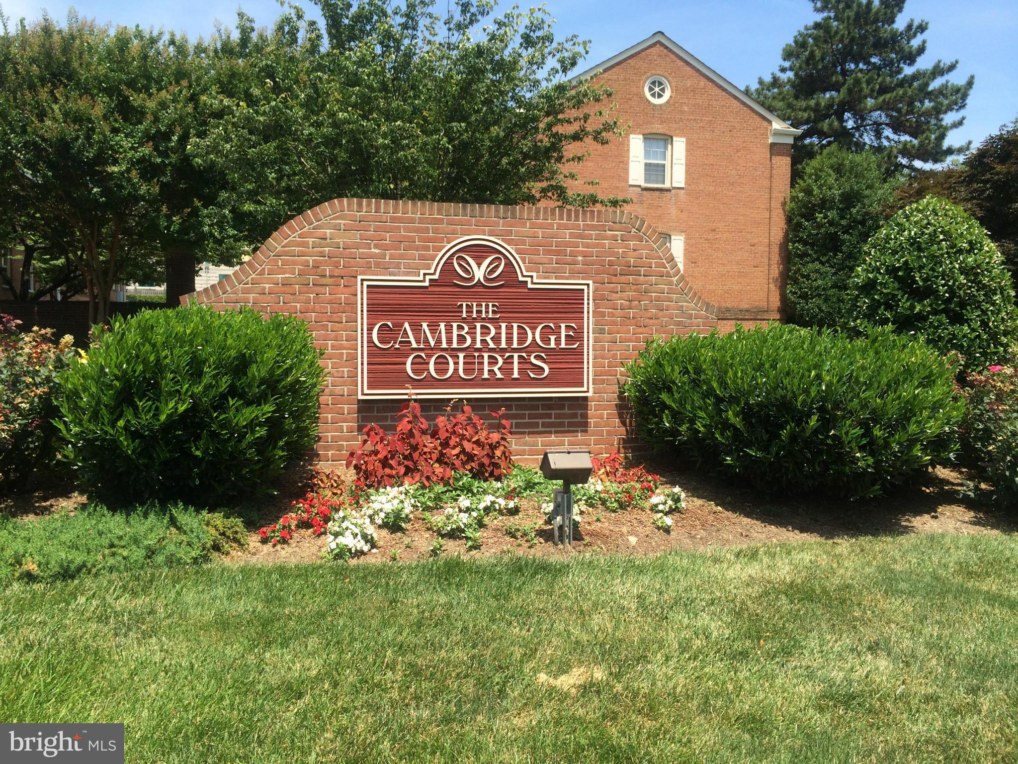 CAMBRIDGE COURTS - Residential
