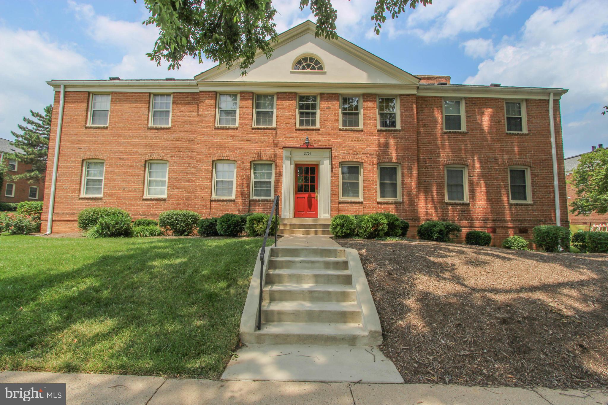CAMBRIDGE COURTS - Residential
