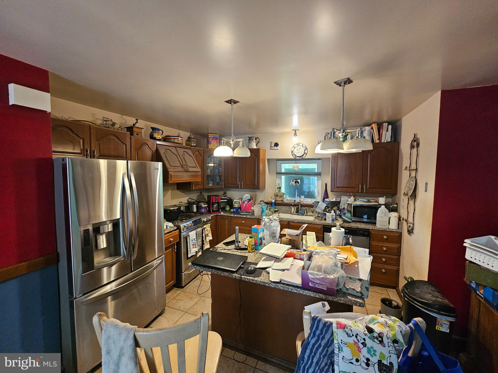 5 HIGGINS AVENUE