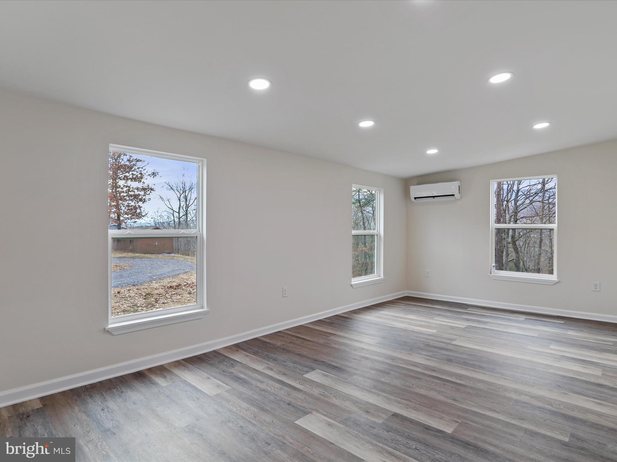 CACAPON RIDGE - Residential