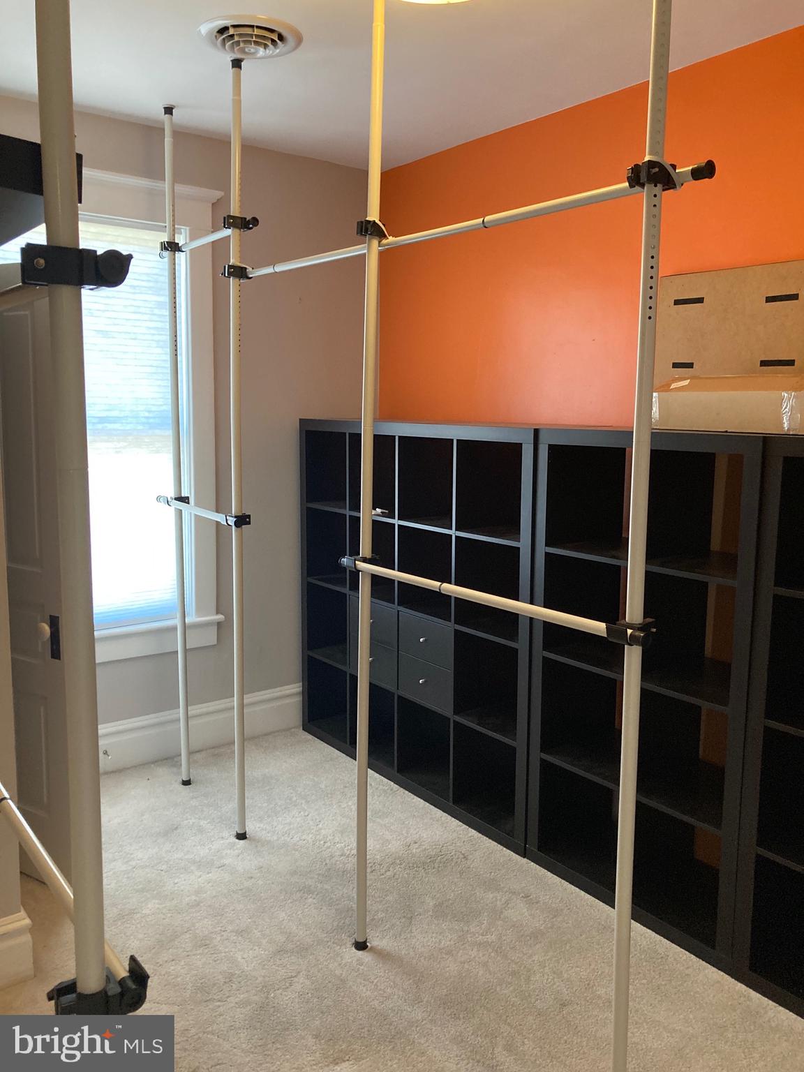 FALLING SPRING RD - Residential Lease