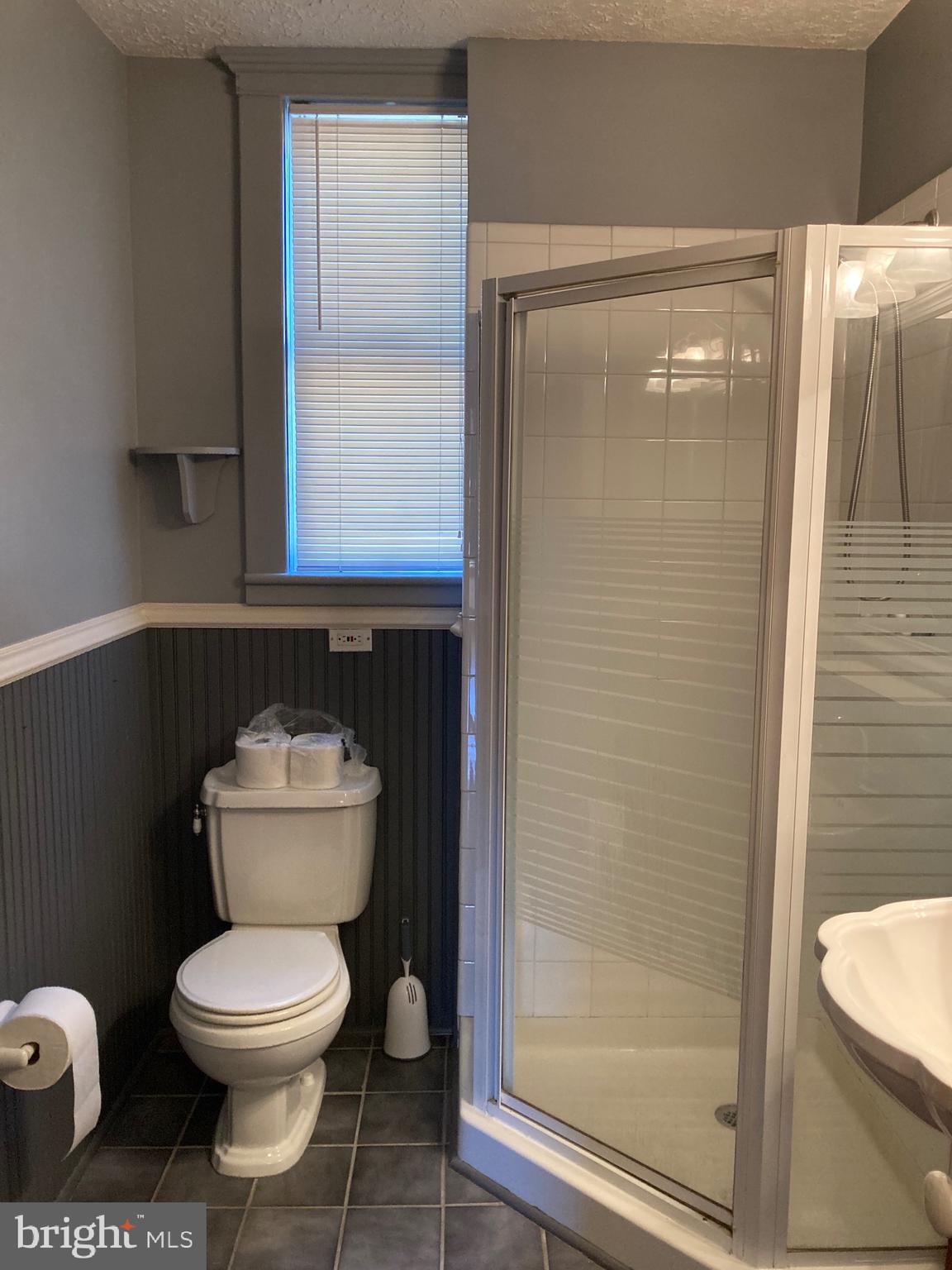 FALLING SPRING RD - Residential Lease