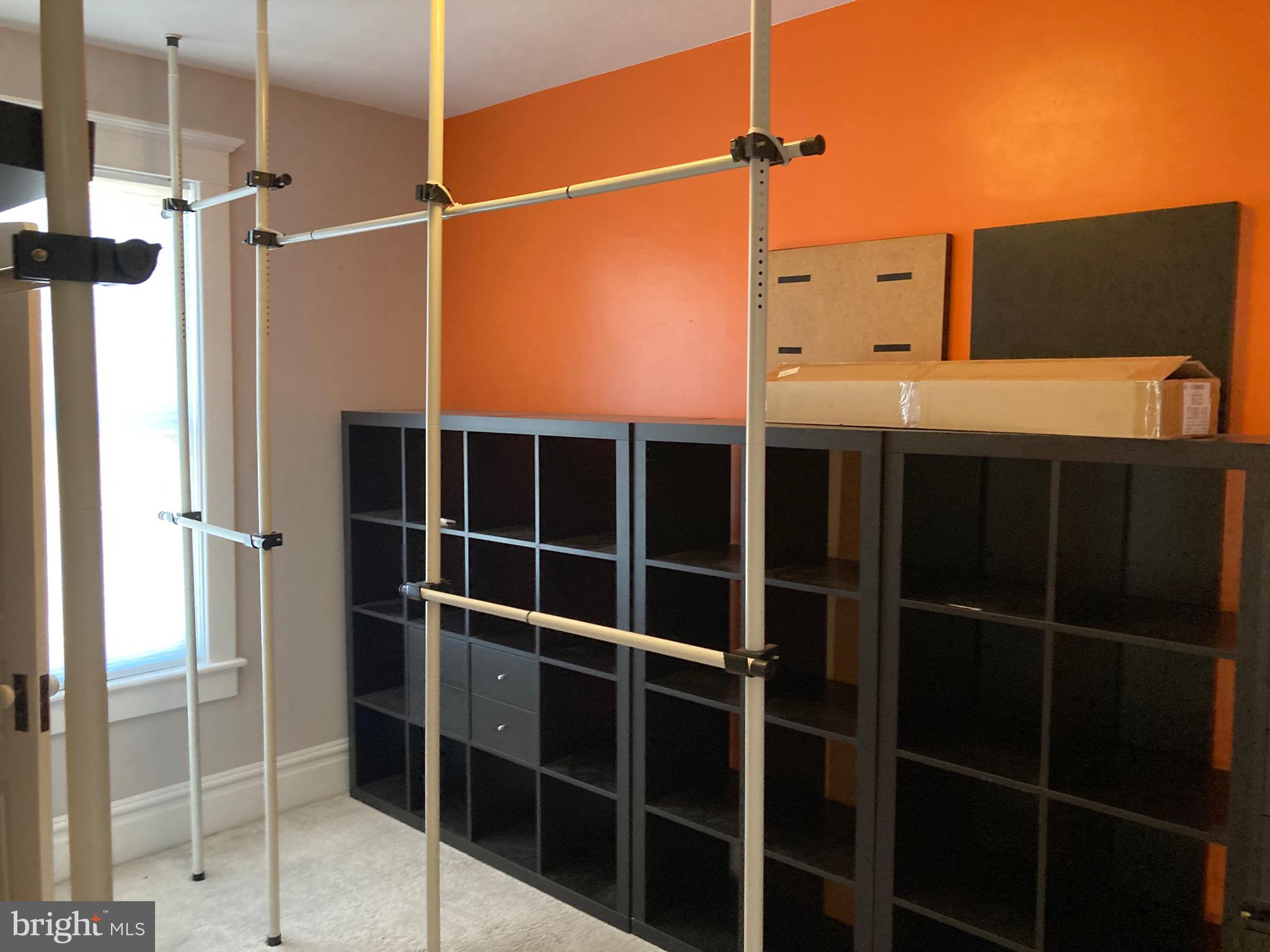 FALLING SPRING RD - Residential Lease