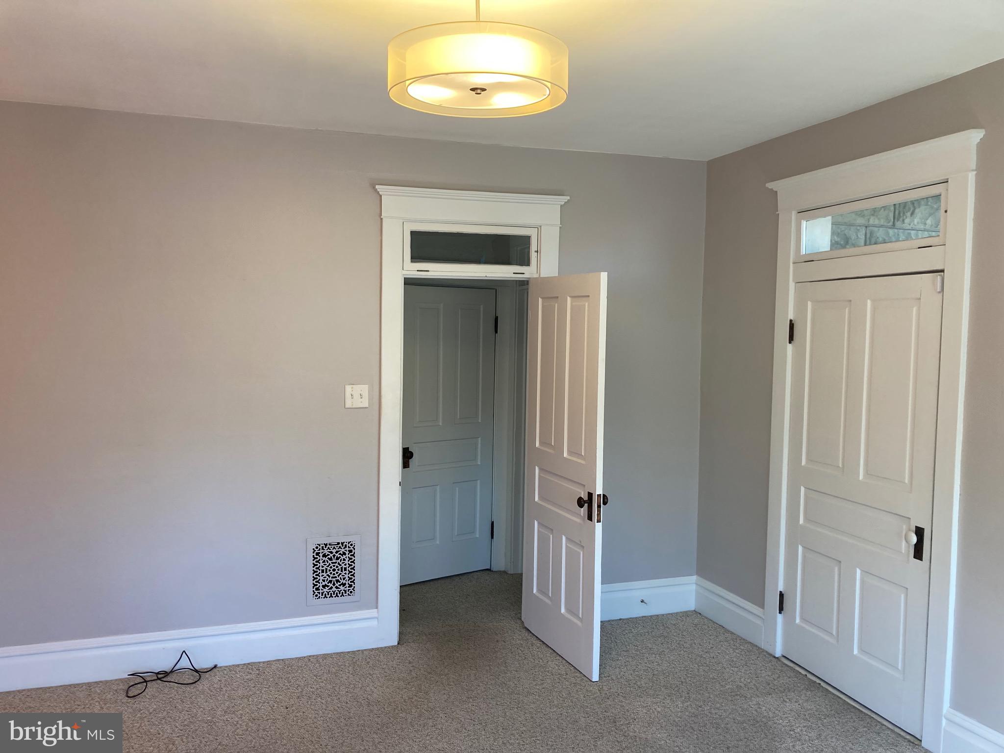 FALLING SPRING RD - Residential Lease