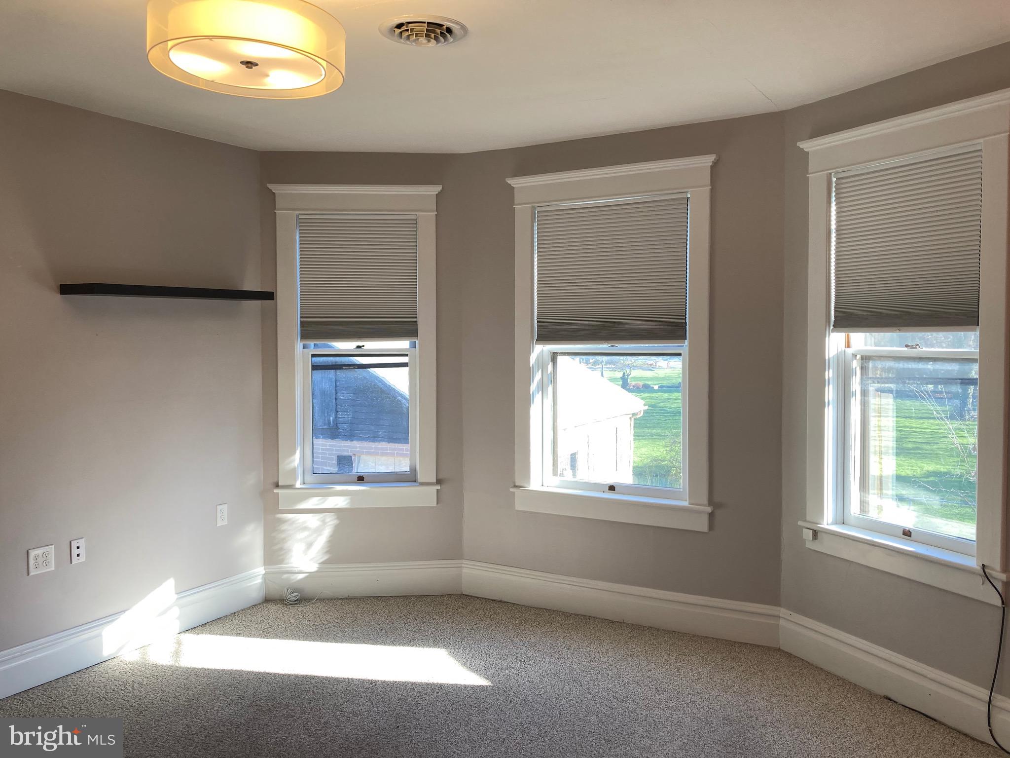 FALLING SPRING RD - Residential Lease