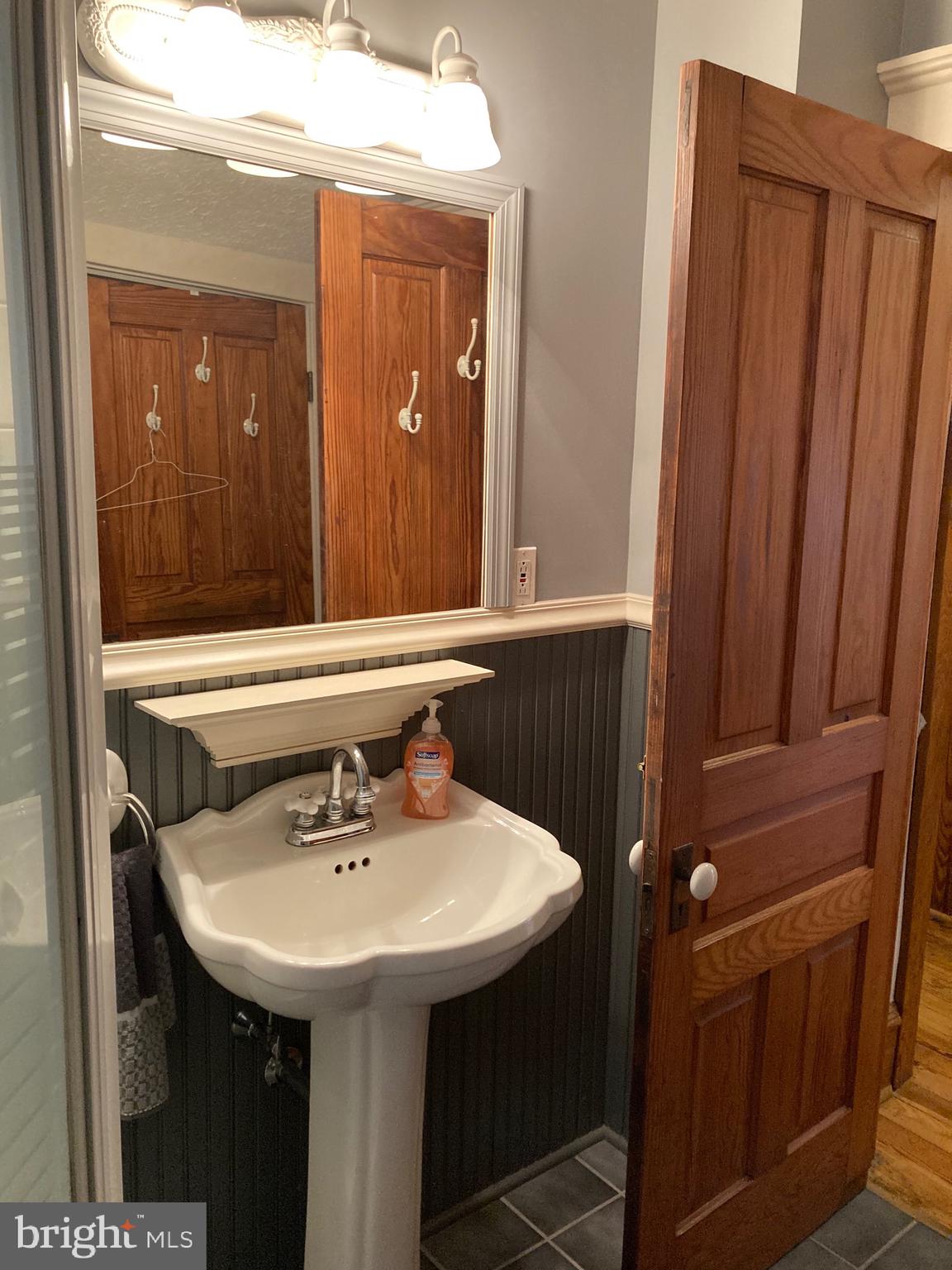 FALLING SPRING RD - Residential Lease