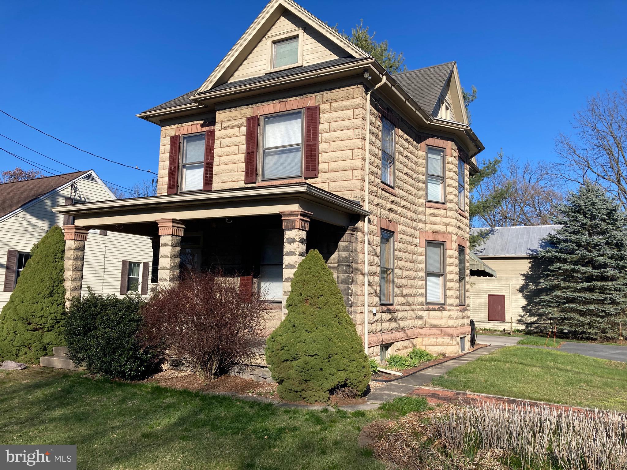 FALLING SPRING RD - Residential Lease