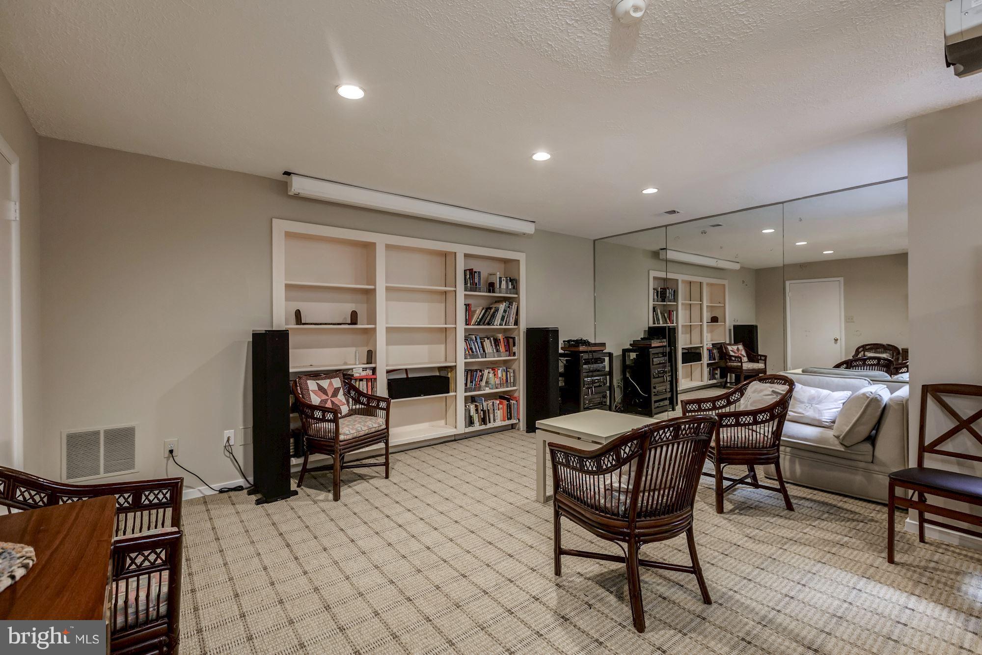 LANGLEY FARMS - Residential