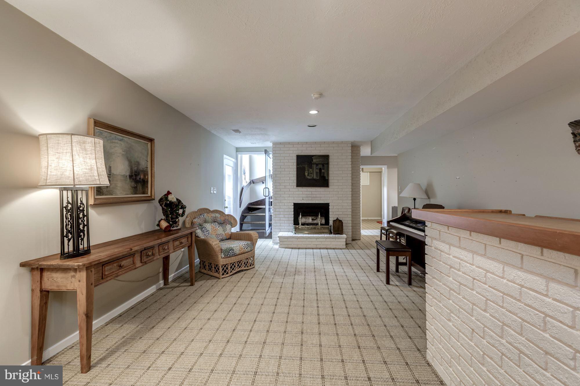 LANGLEY FARMS - Residential