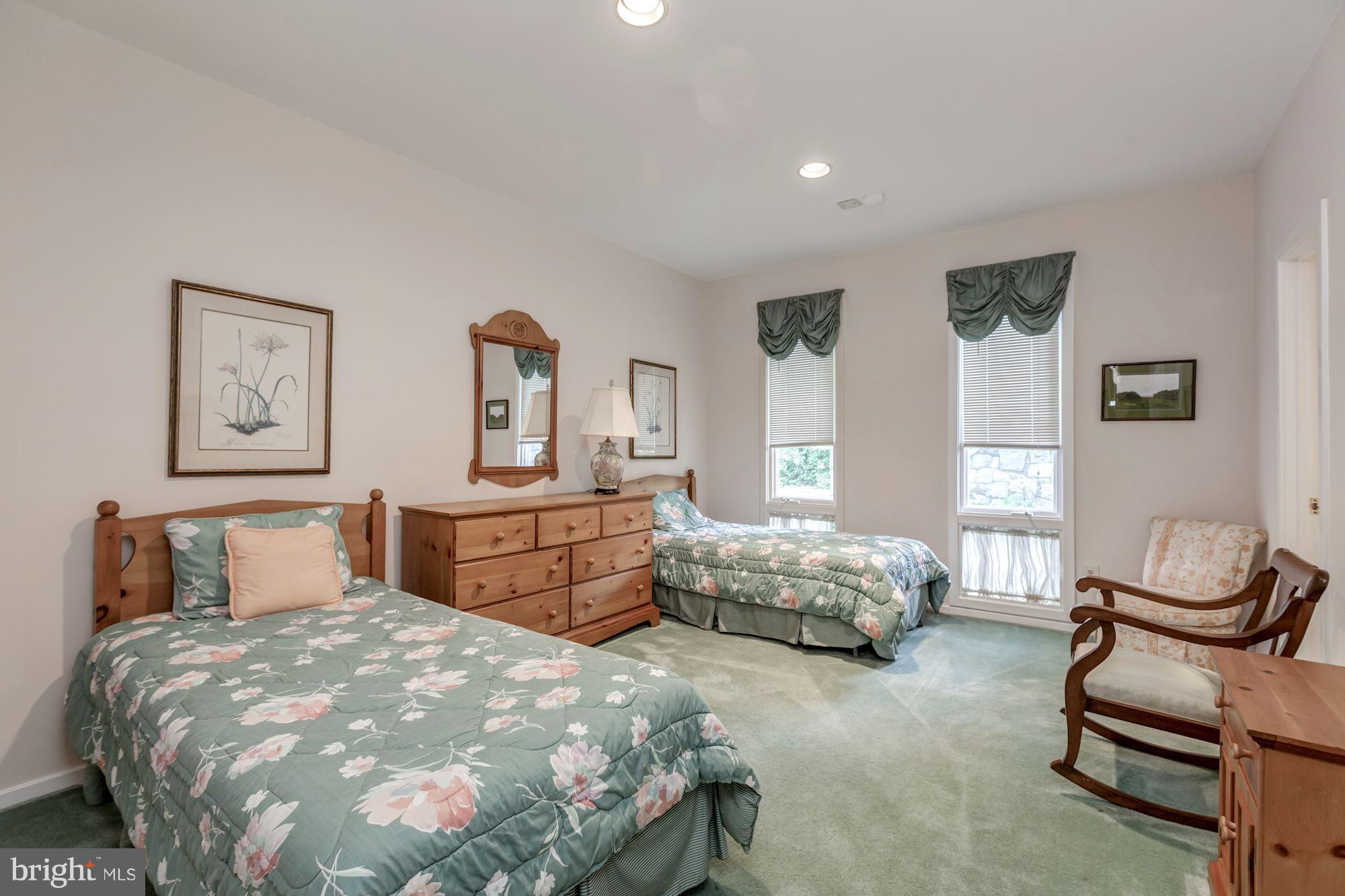 LANGLEY FARMS - Residential